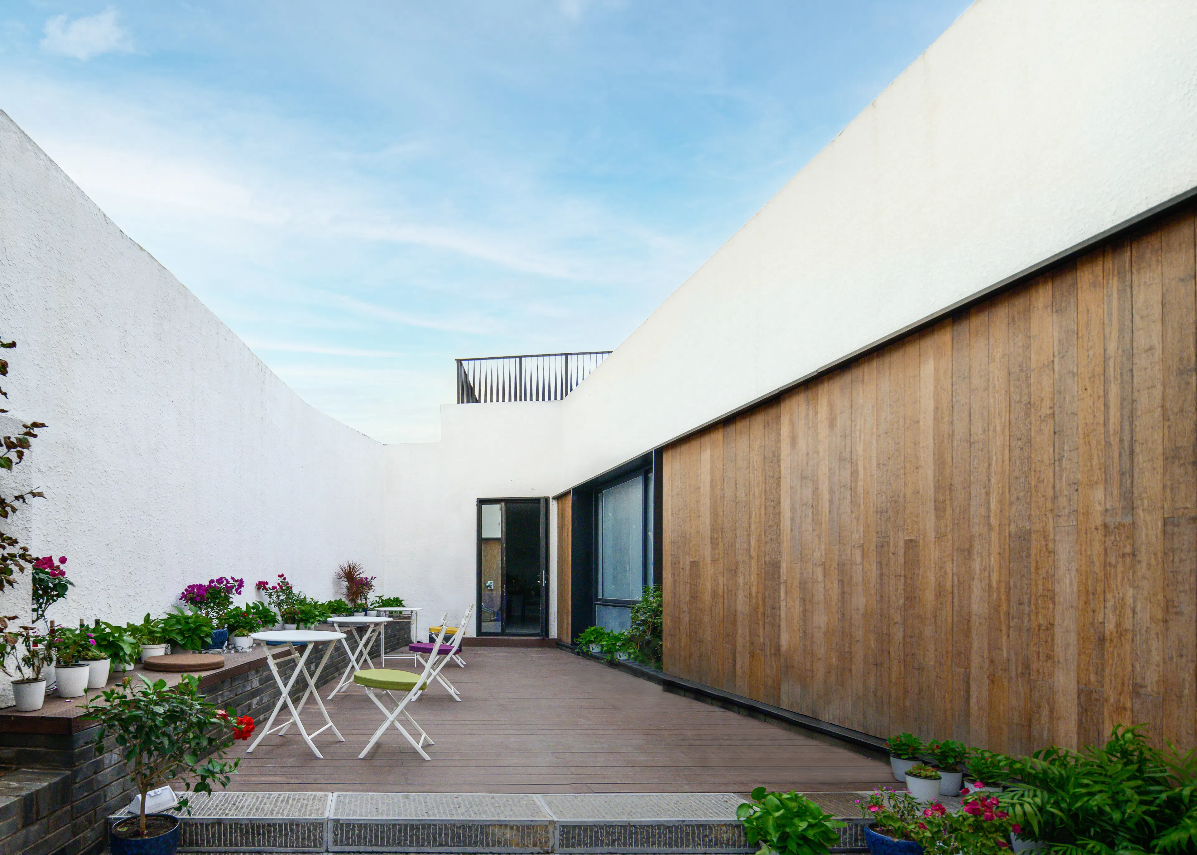 Courtyards Renovation of the Moshikou Neighborhood — 4