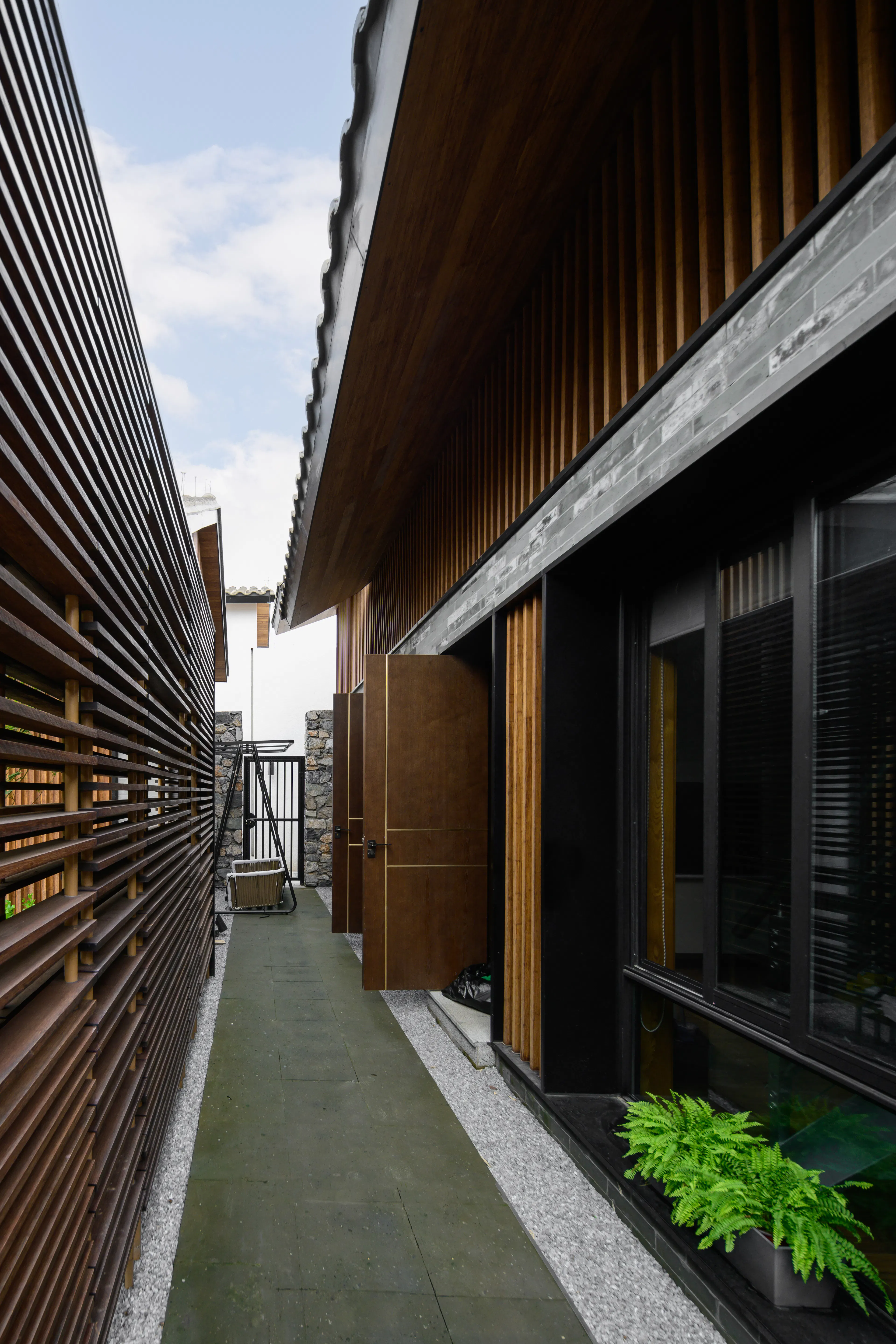 Courtyards Renovation of the Moshikou Neighborhood — 10