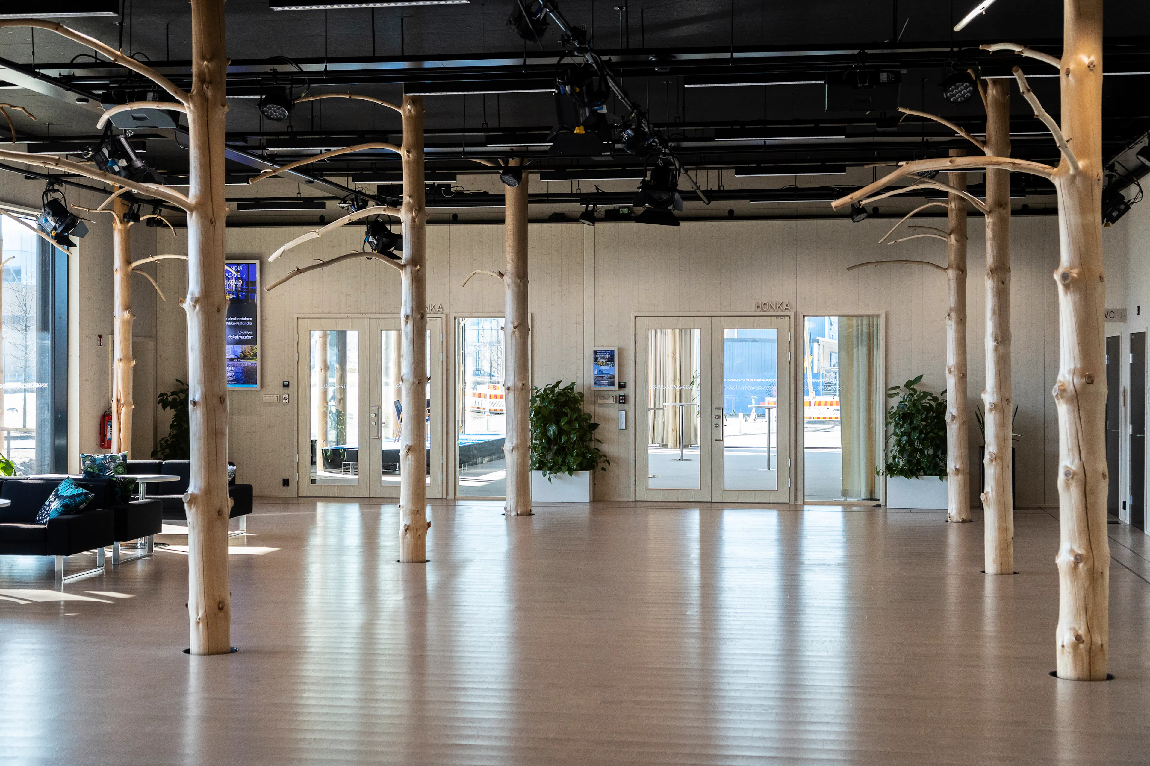 Little Finlandia — 18