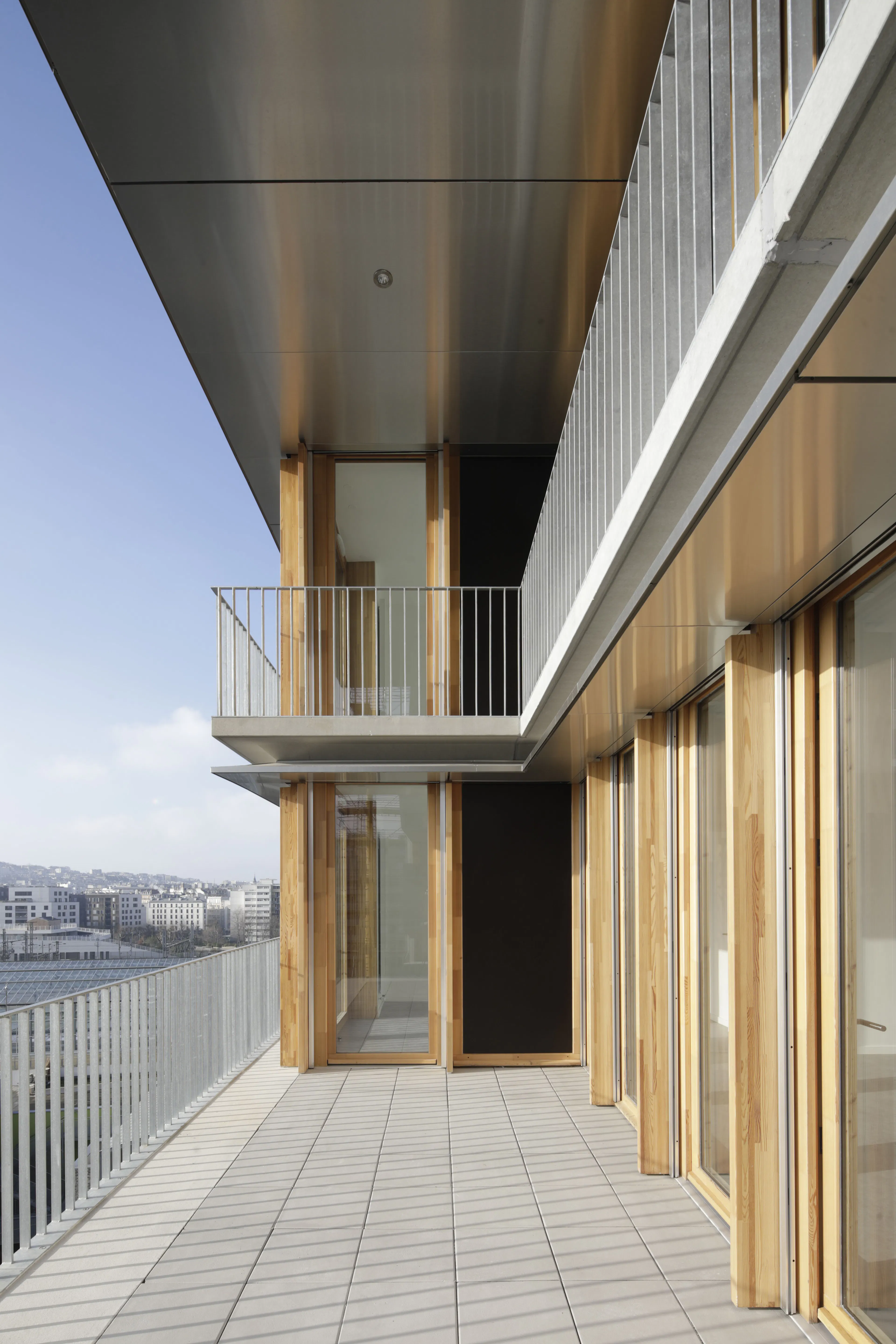 105 Social Dwellings + 18 SOHOs — 7