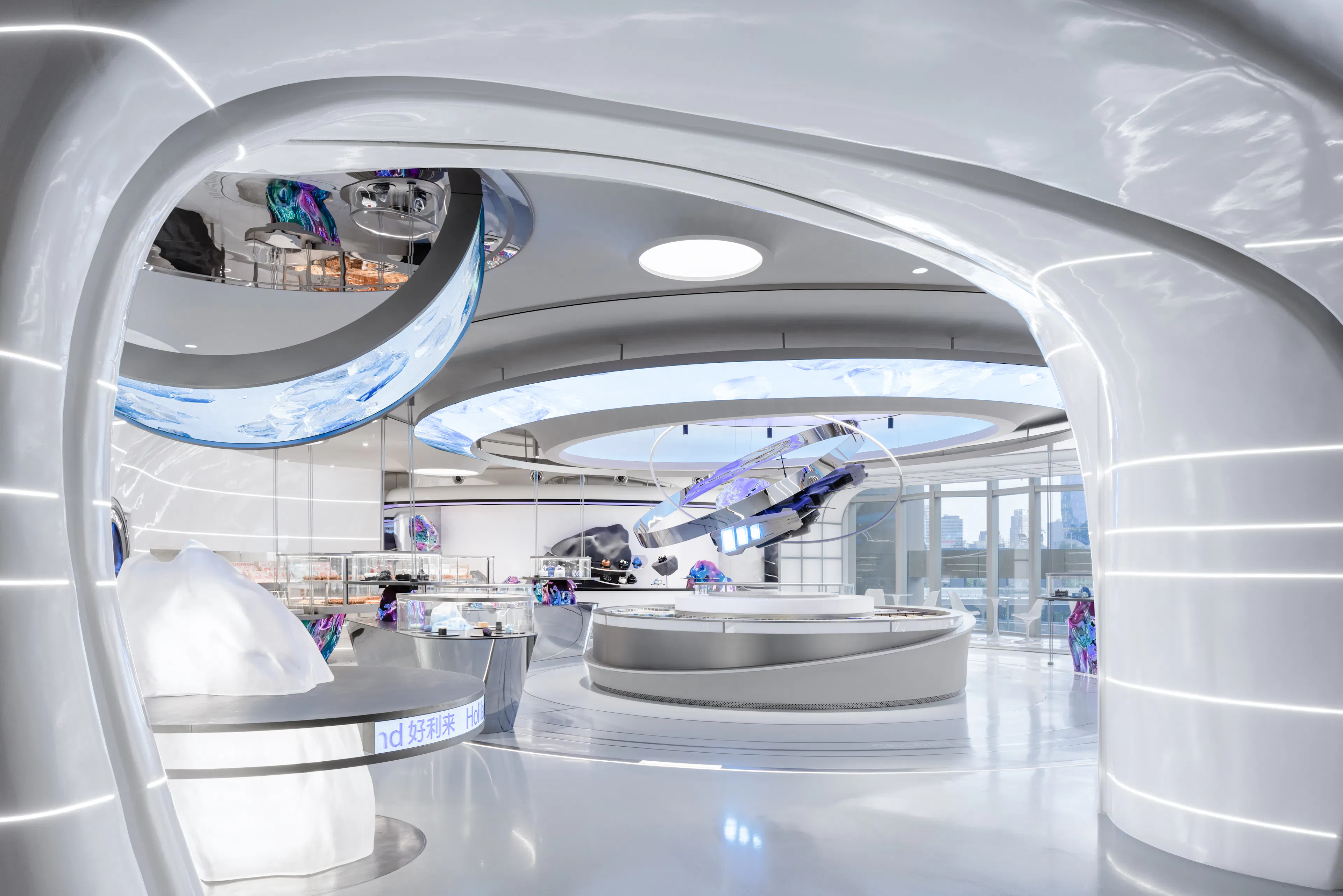 HOLILAND TRAVEL: Future Narrativism in the Multiverse — 3