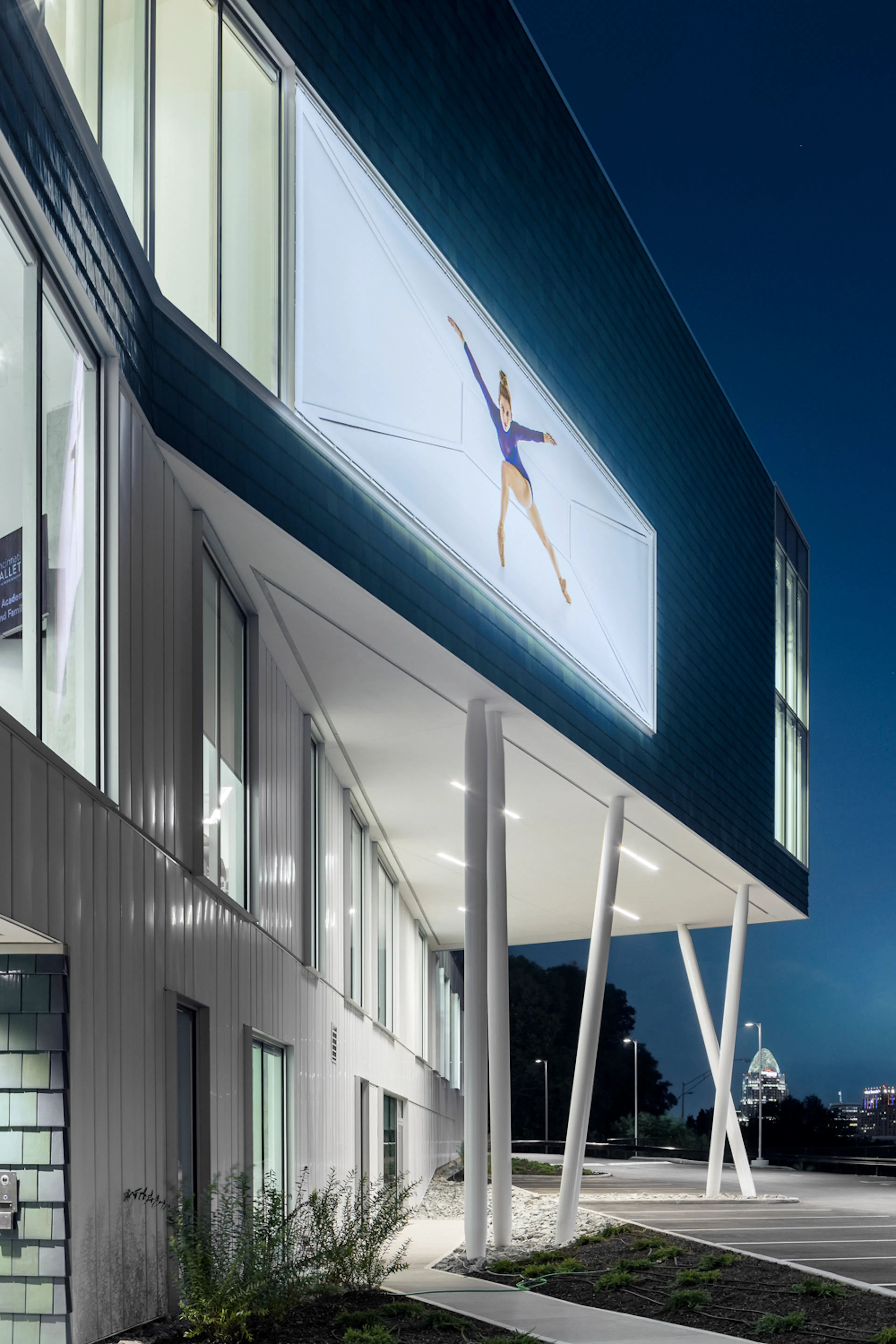 CINCINNATI BALLET, MARGARET & MICHAEL VALENTINE CENTER FOR DANCE — 14