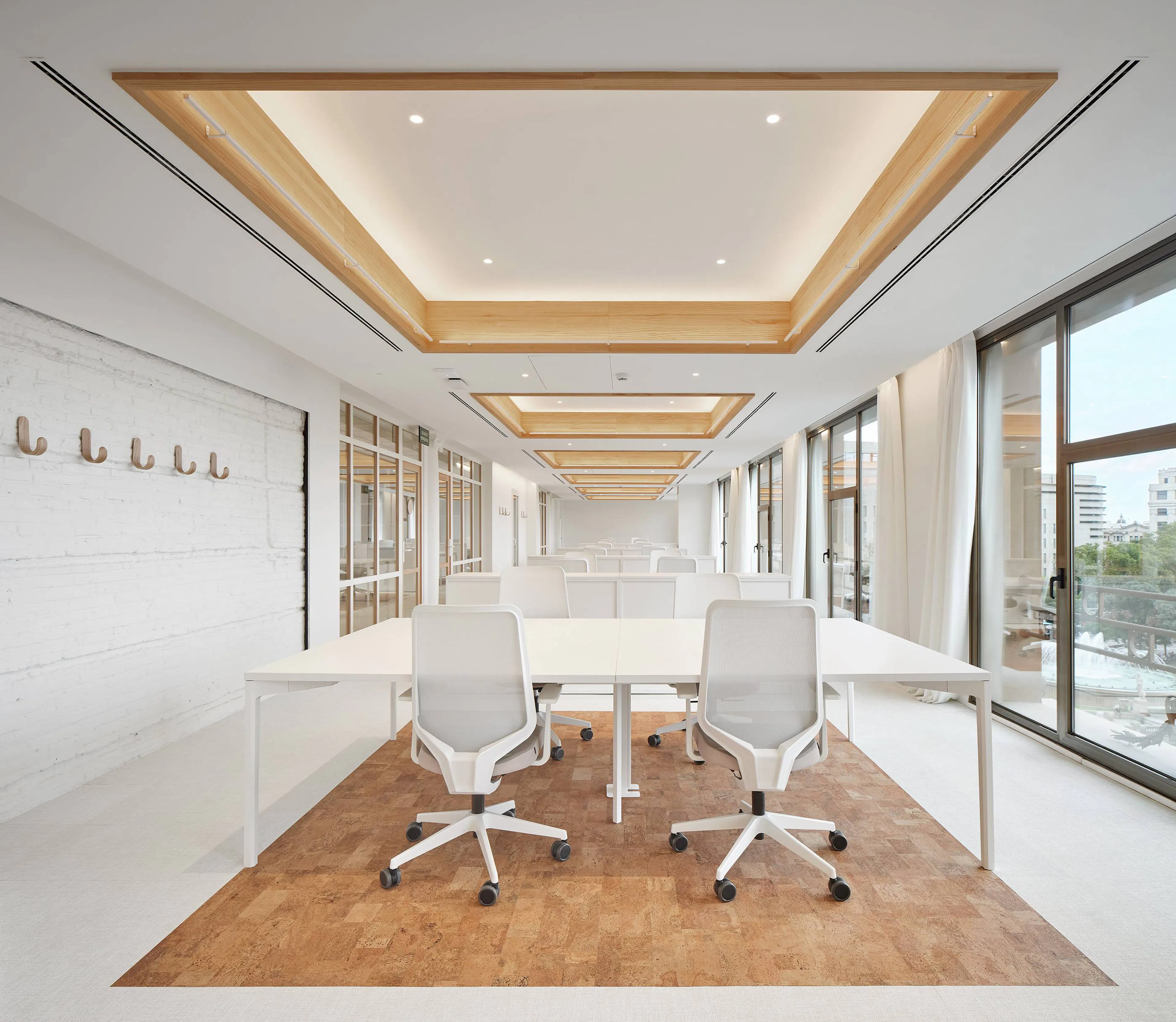 Casa Pich i Pon. LOOM Plaza Catalunya — 6