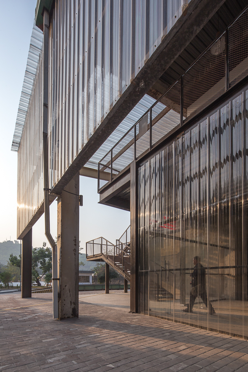 The Floating Entrance and the Warehouse, Former Guangdong Float Glass