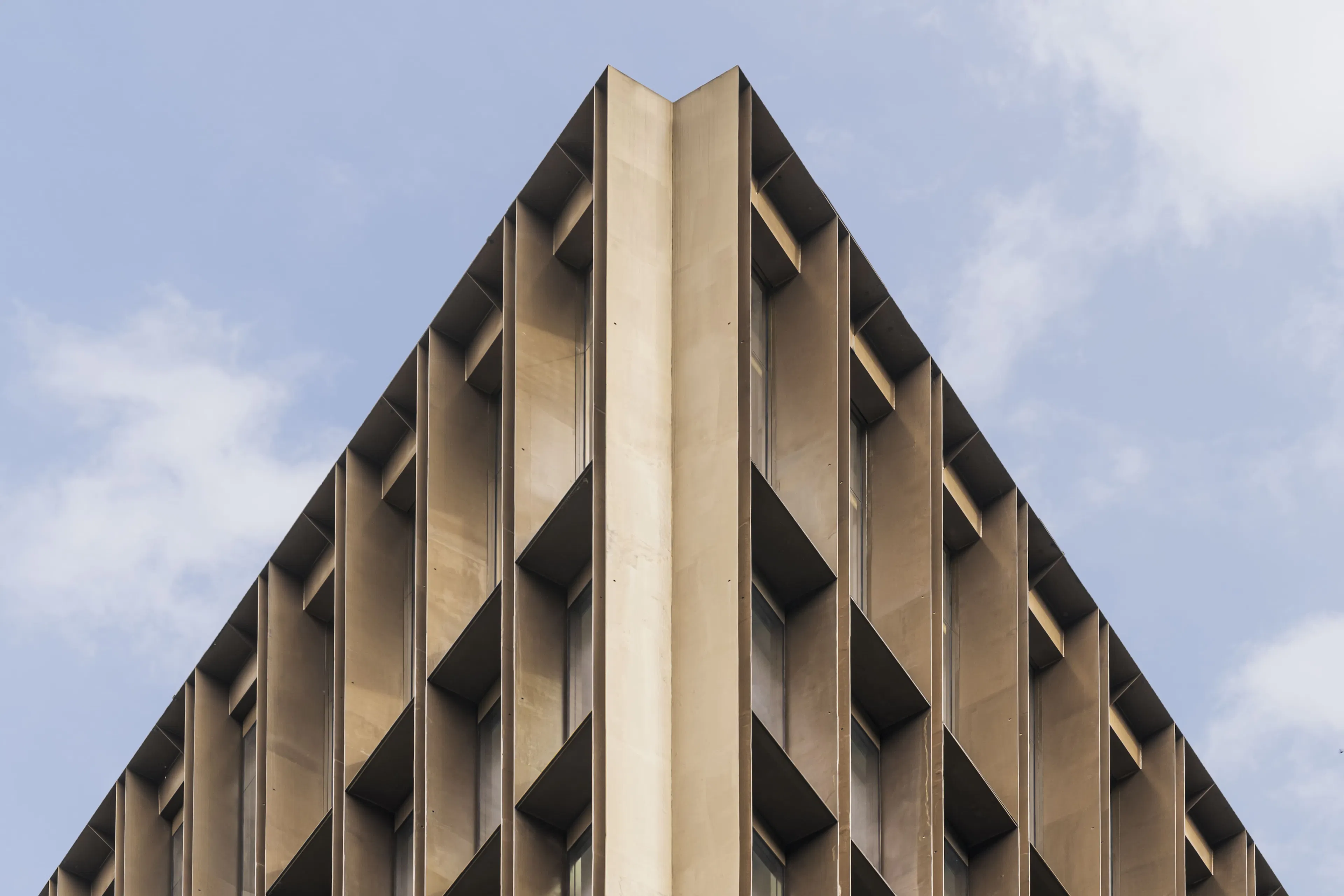 Engineering Laboratories | Pontificia Universidad Javeriana — 13