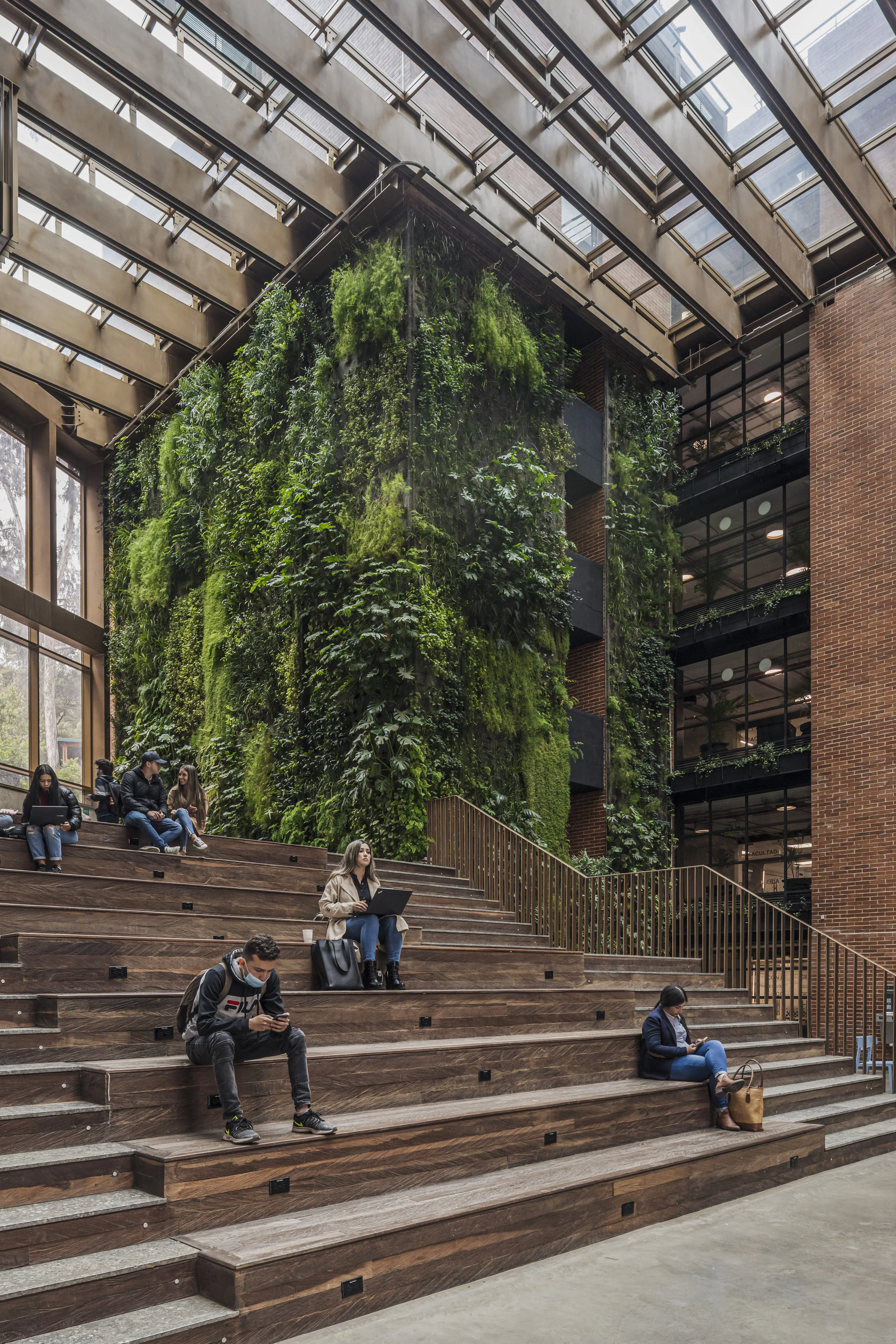 Engineering Laboratories | Pontificia Universidad Javeriana — 3