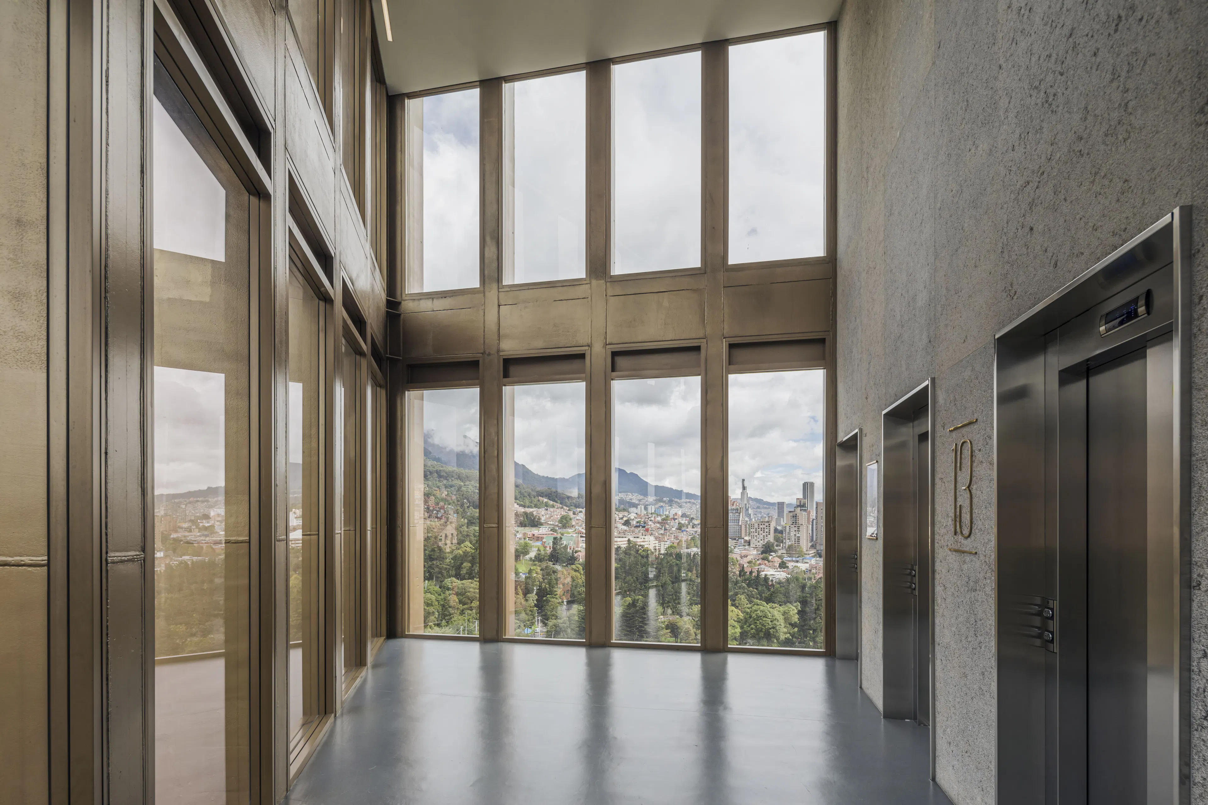 Engineering Laboratories | Pontificia Universidad Javeriana — 7