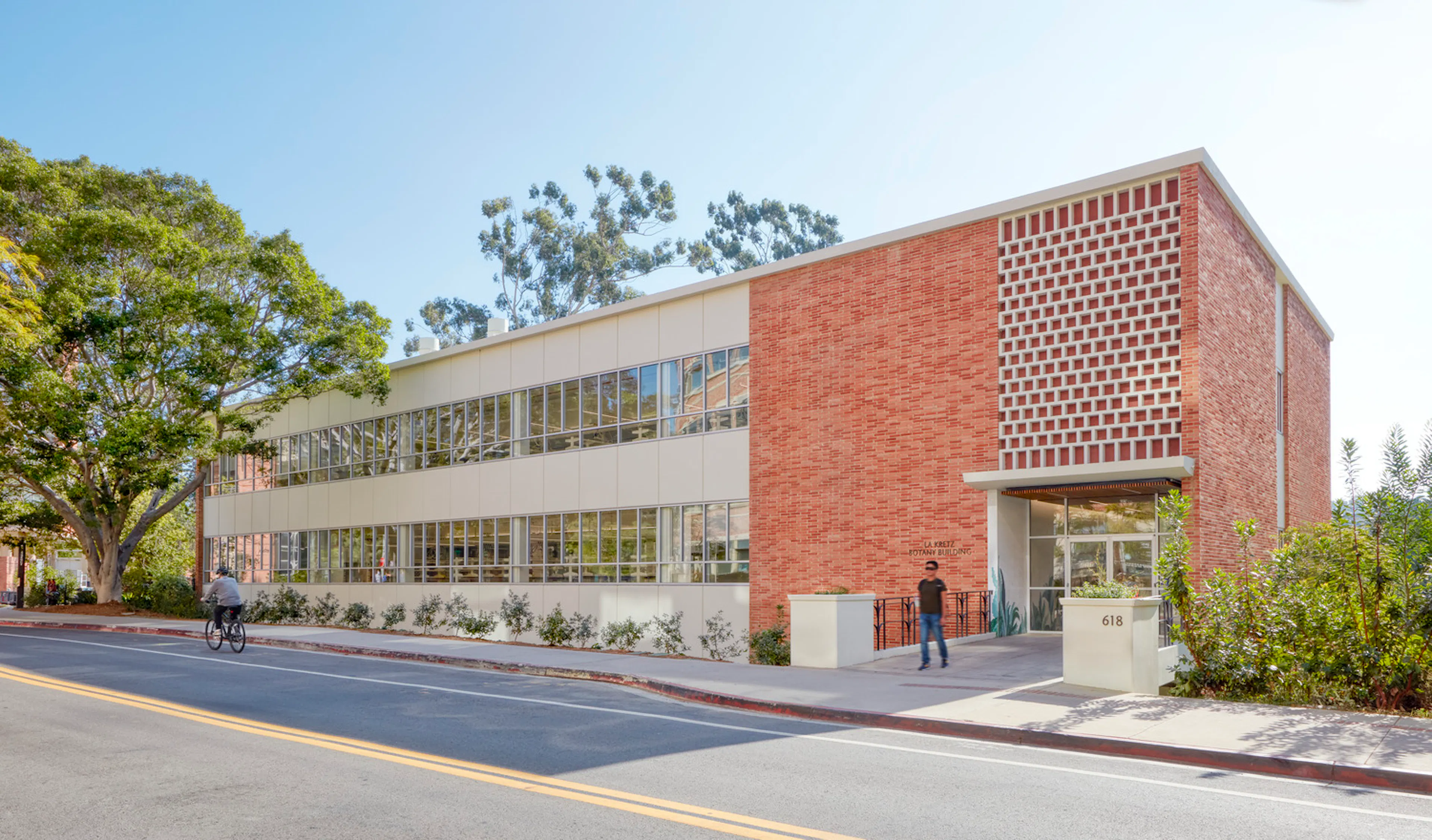 Biomedical Sciences Partnership Building, University of Arizona