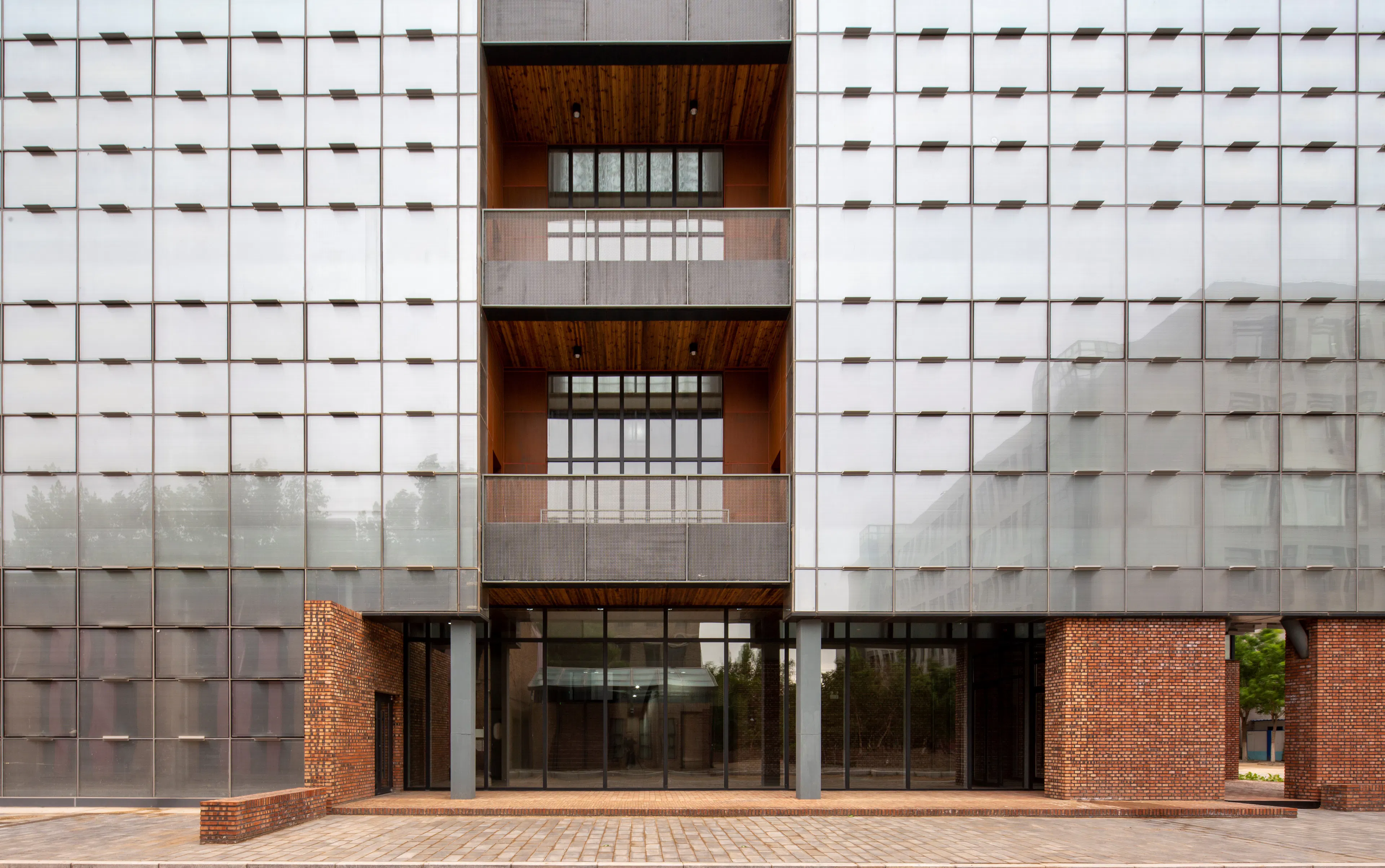 Architectural Experimental Innovation Center of Inner Mongolia University of Technology — 3