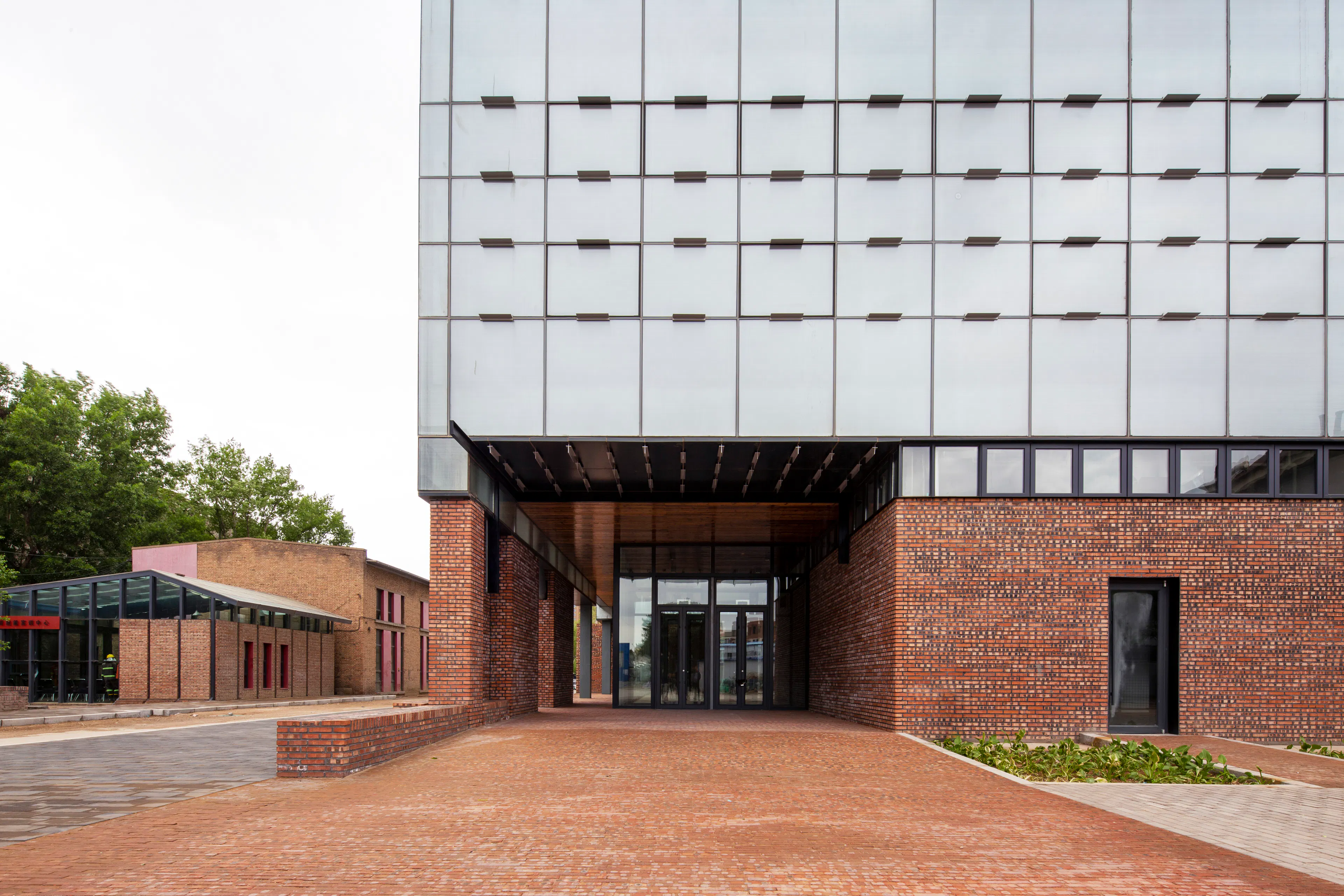 Architectural Experimental Innovation Center of Inner Mongolia University of Technology — 4