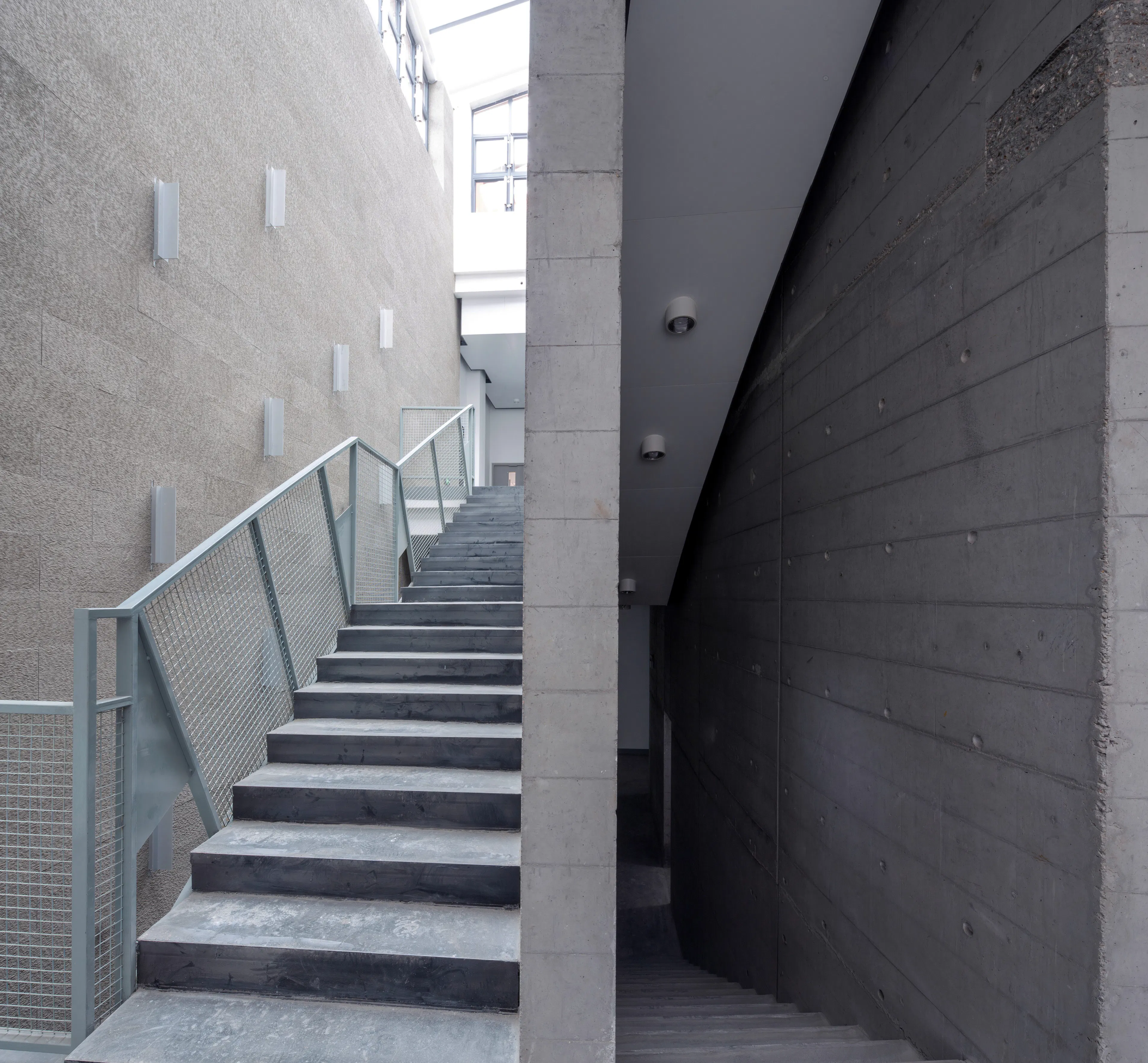 Architectural Experimental Innovation Center of Inner Mongolia University of Technology — 11