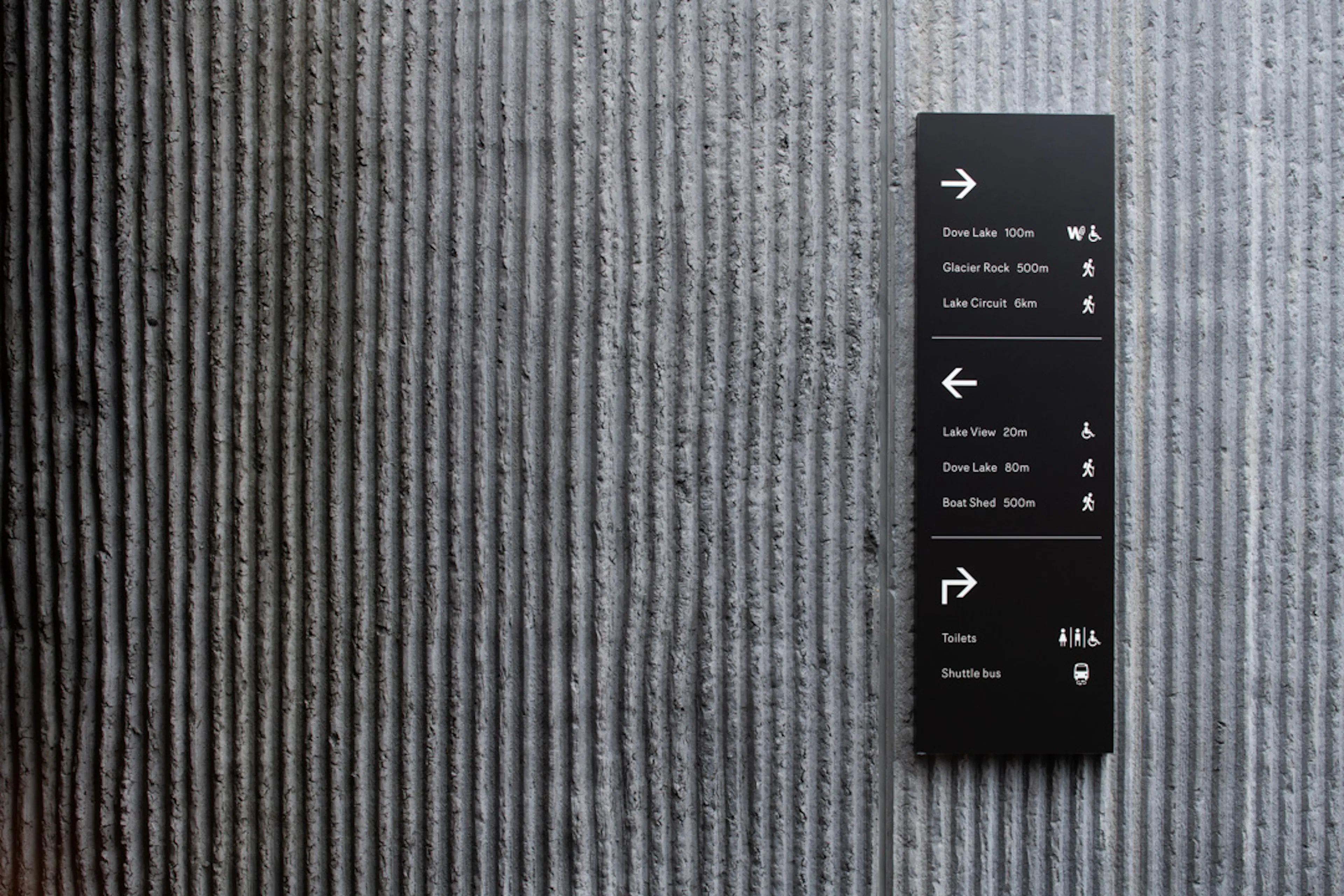 Dove Lake Viewing Shelter — 4