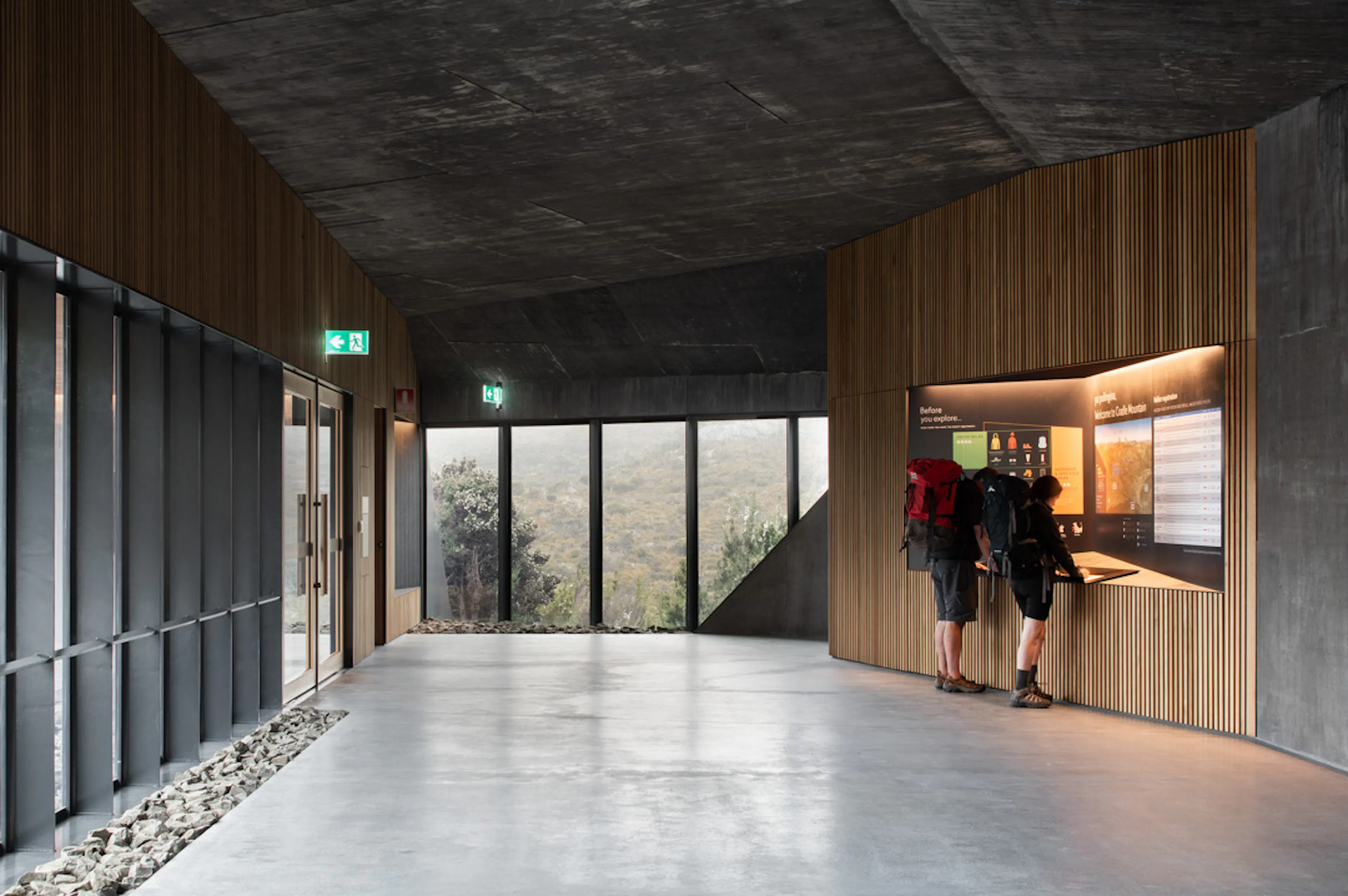 Dove Lake Viewing Shelter — 3