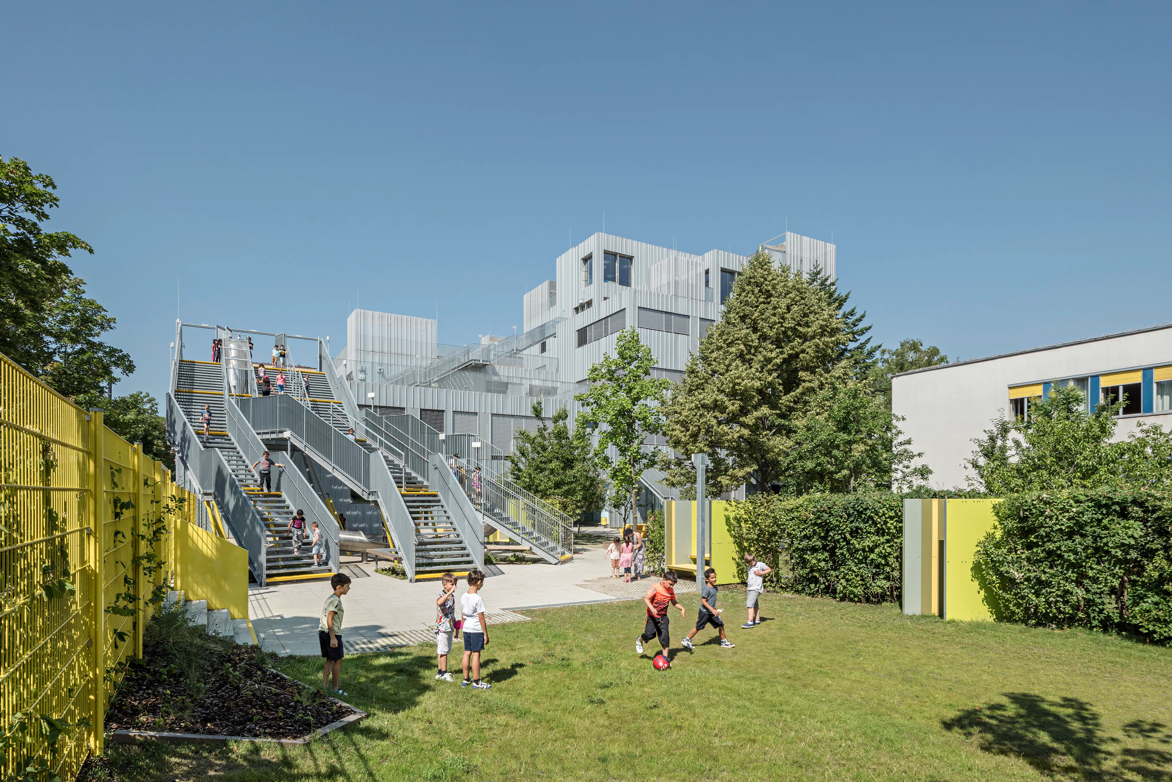 Längenfeldgasse Primary and Vocational School — 5