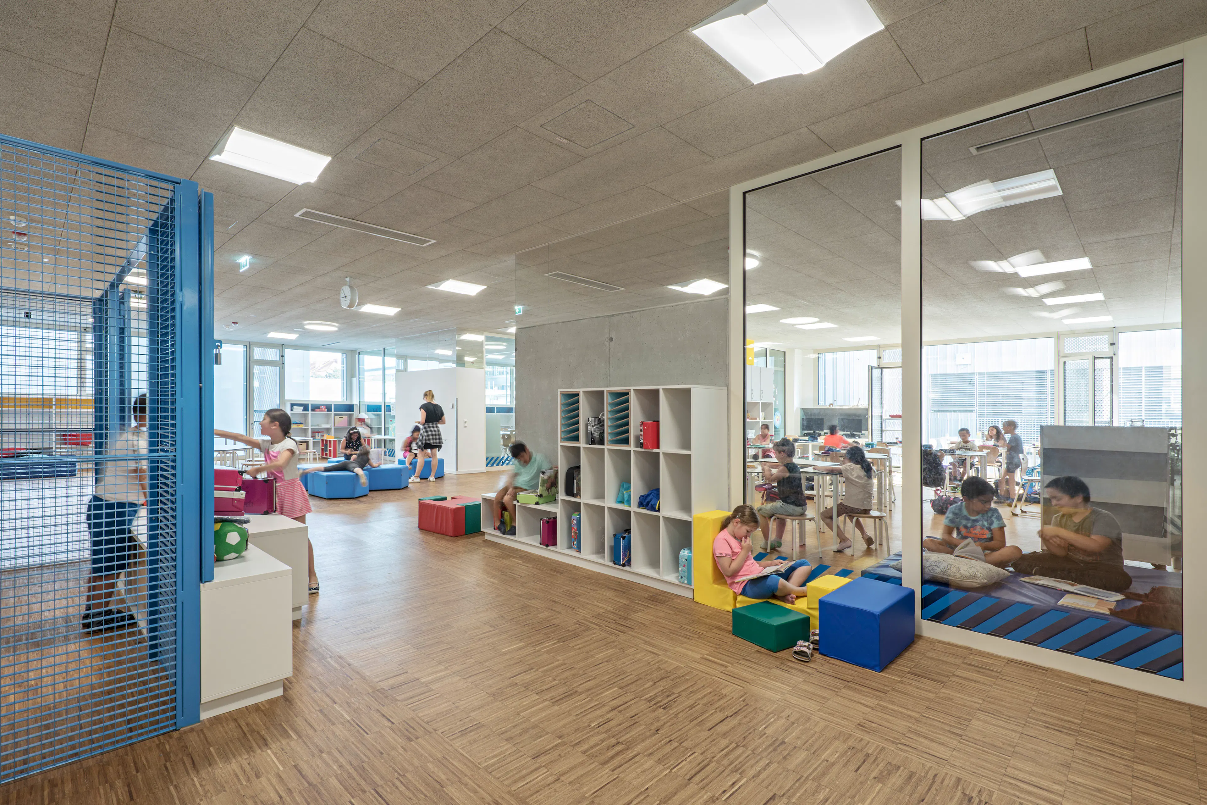 Längenfeldgasse Primary and Vocational School — 2