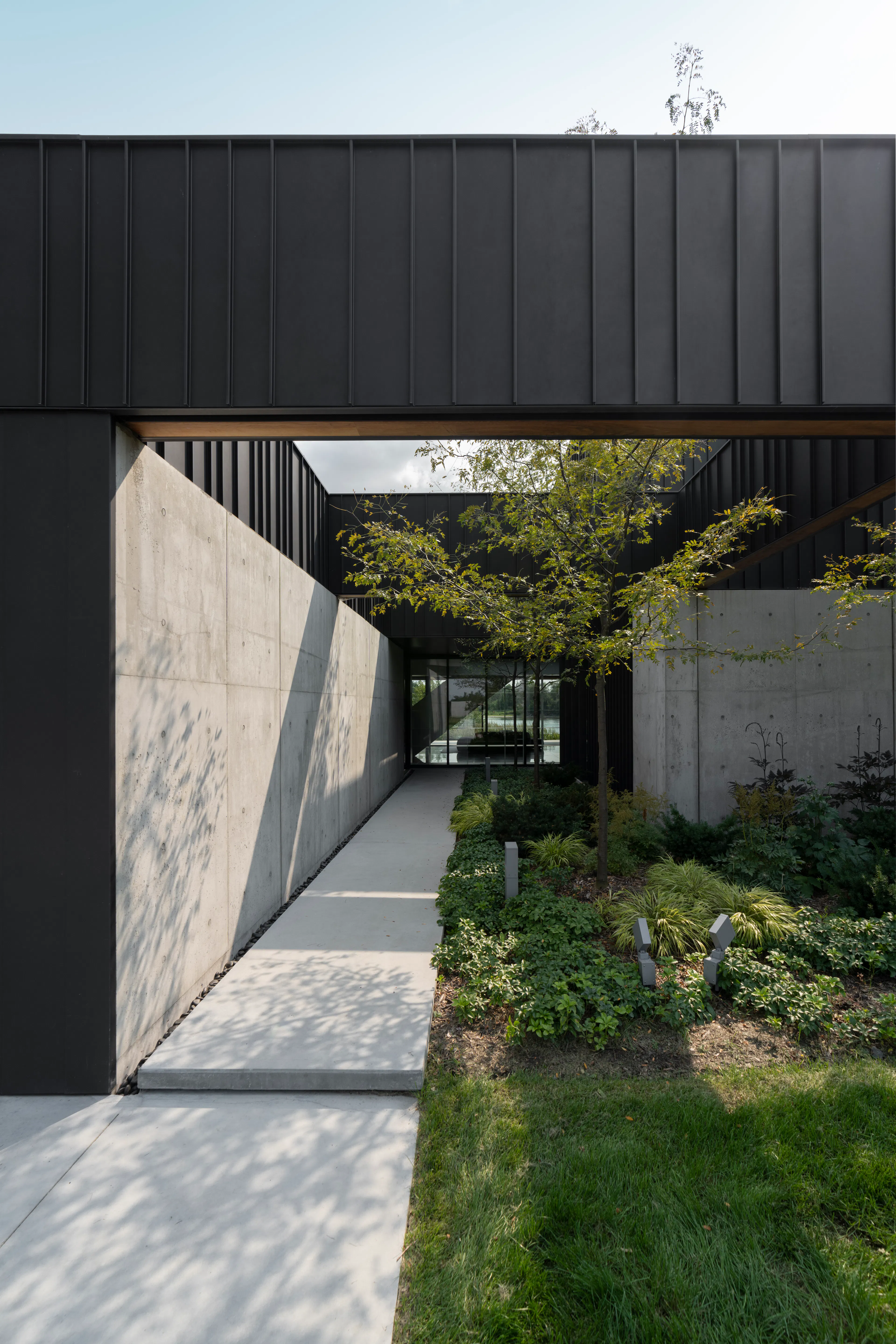 Terrebonne Residence — 2