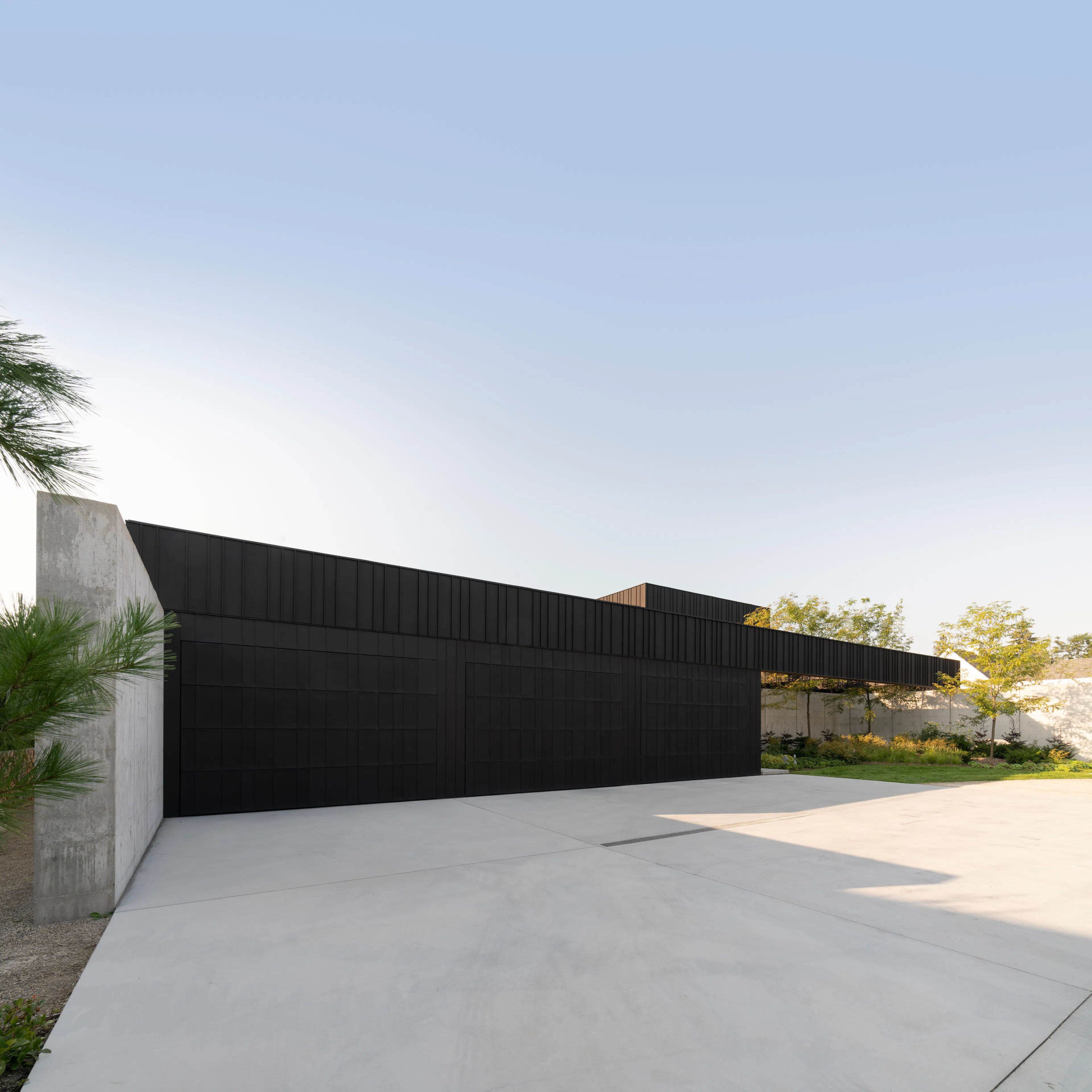 Terrebonne Residence — 3