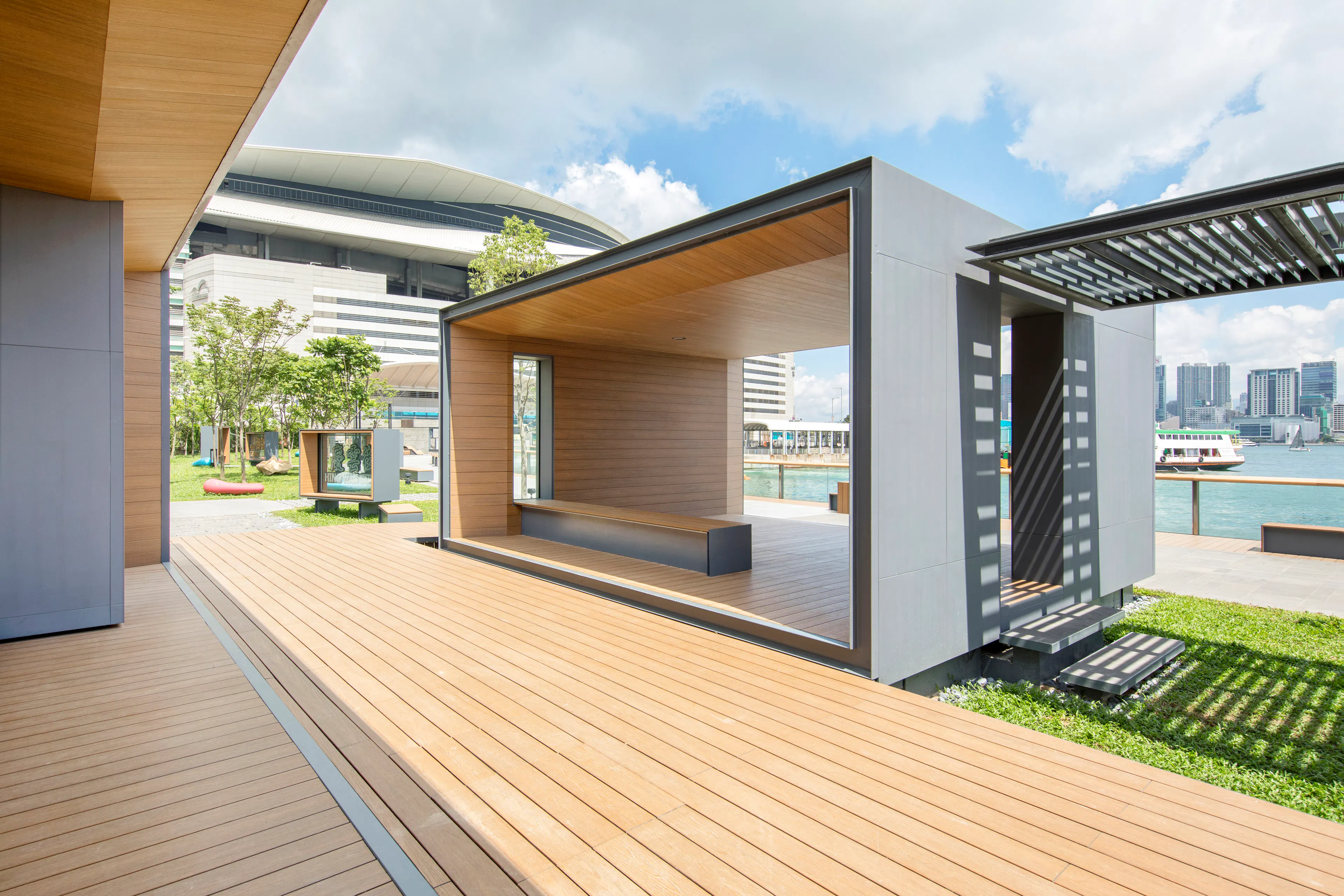 Advance Promenade near Wan Chai Ferry Pier - The Garden Embankment — 5