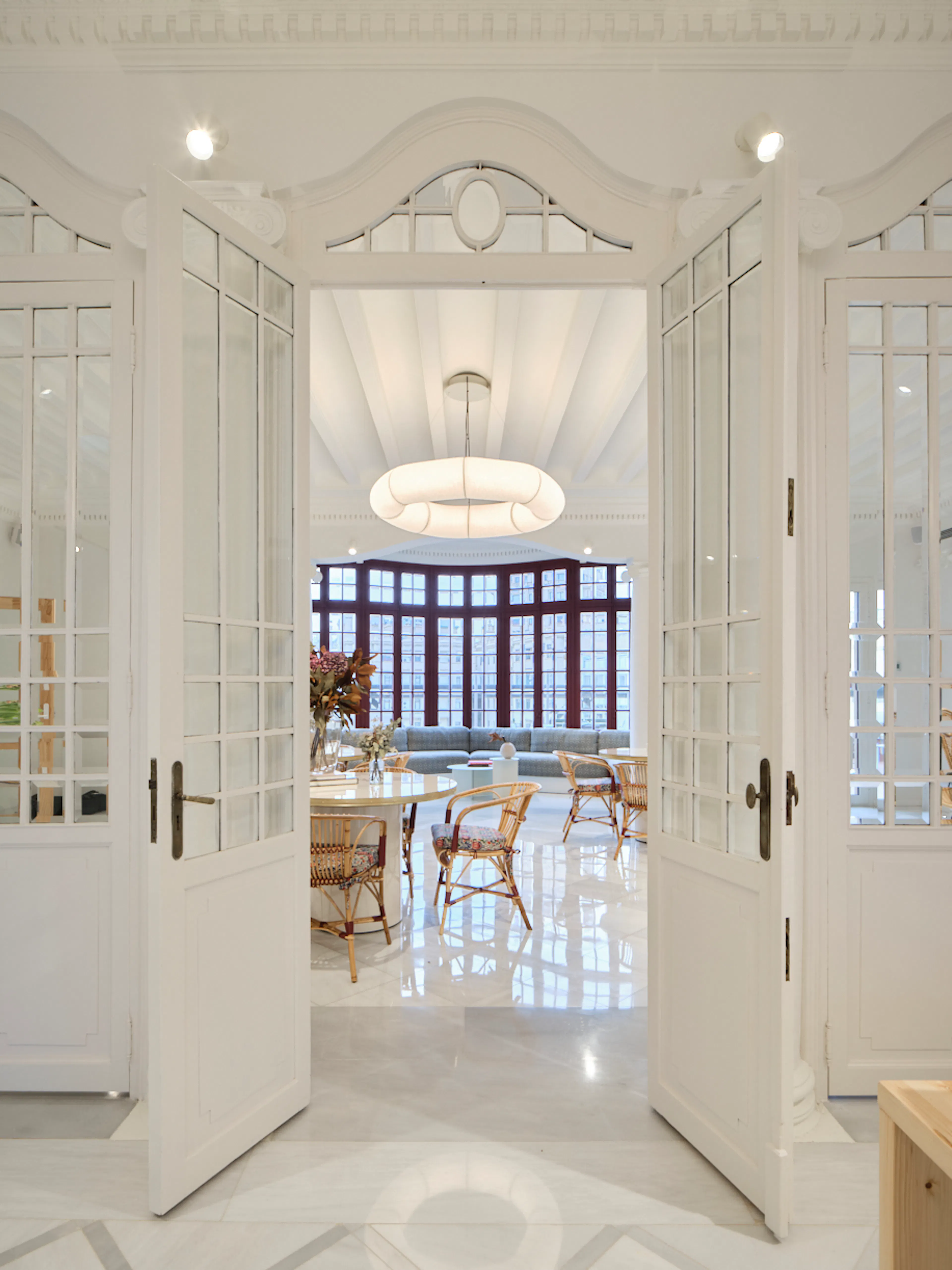 Casa Pich i Pon. LOOM Plaza Catalunya — 11