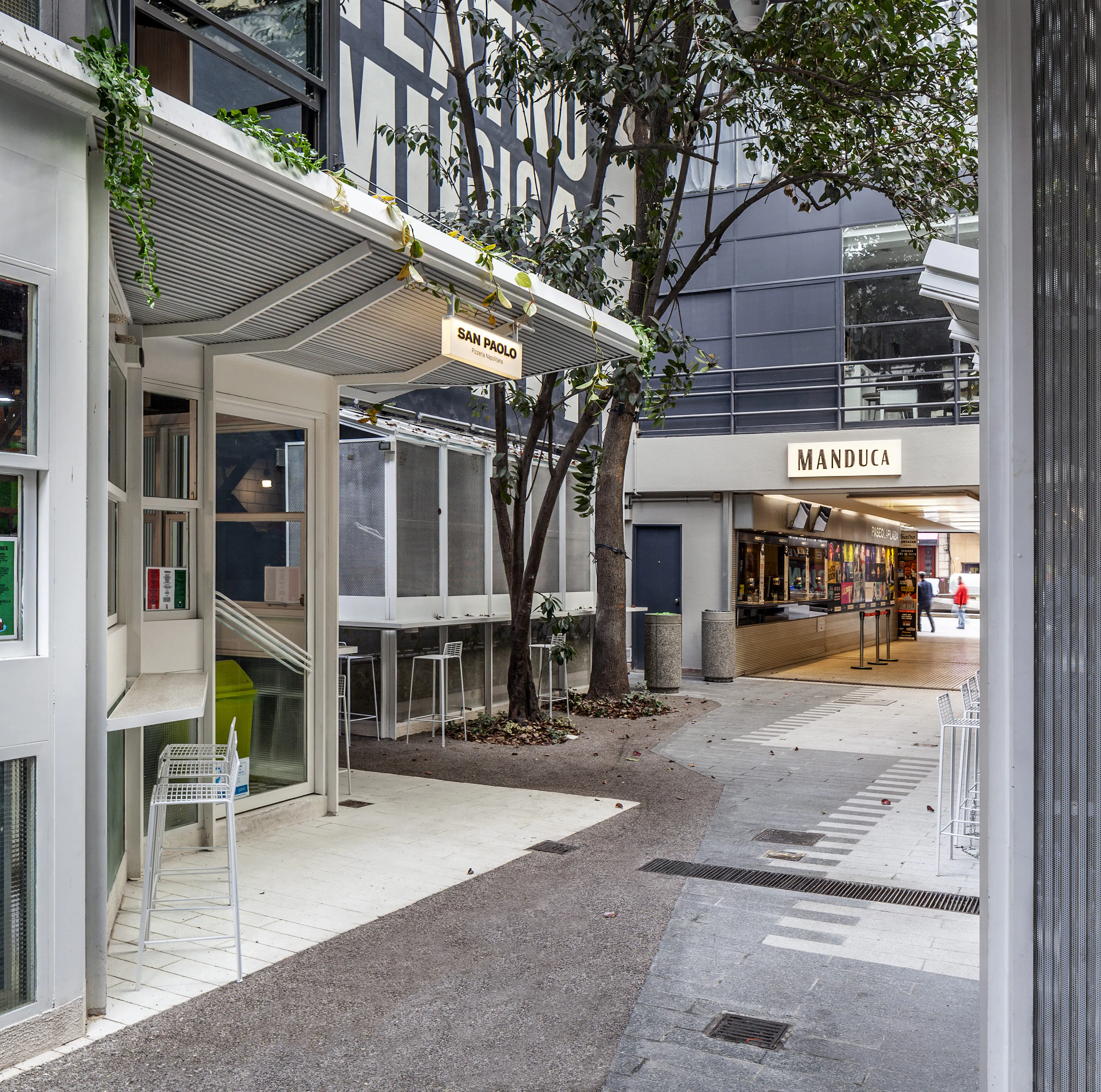 Manduca Market — 5