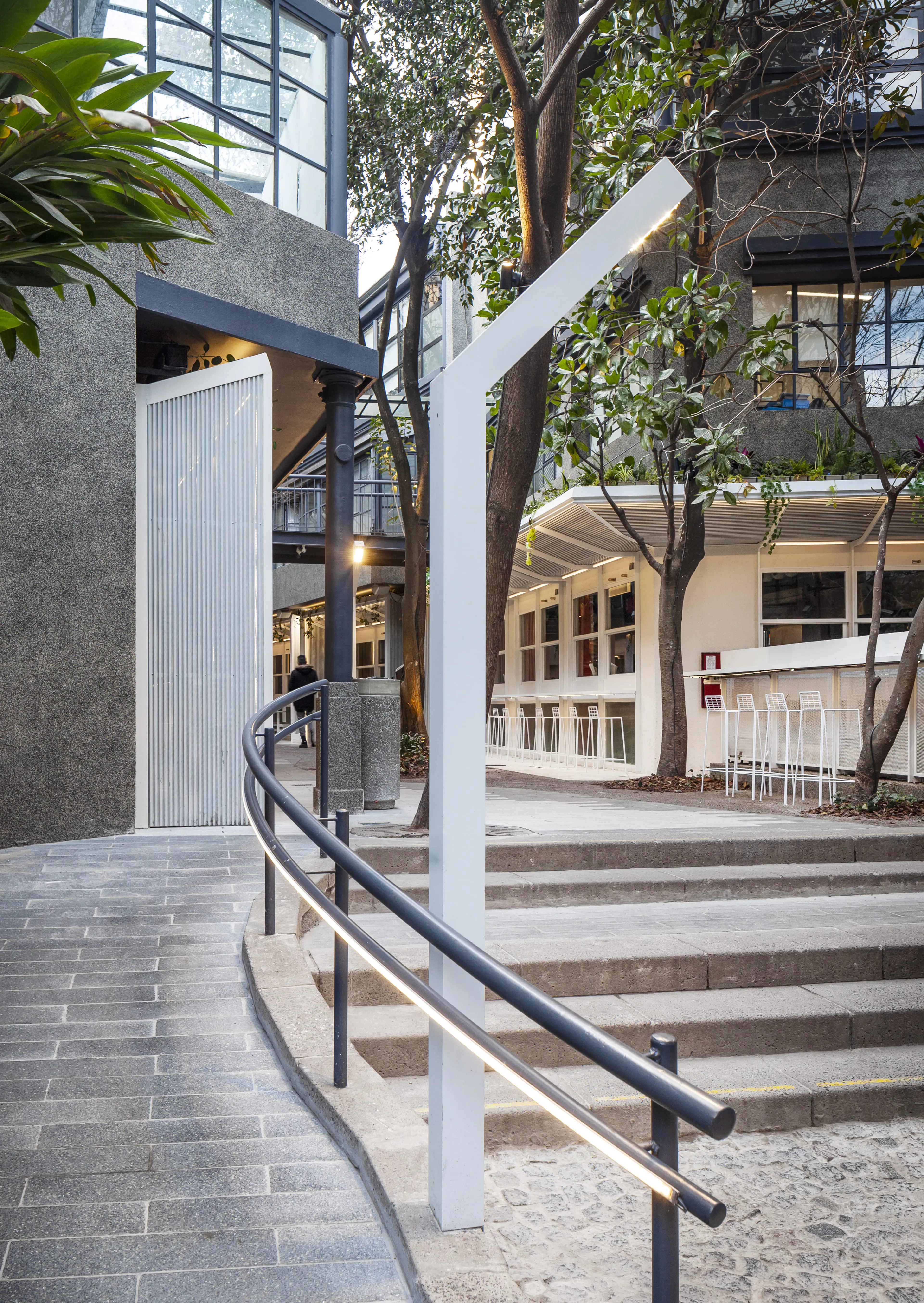 Manduca Market — 19