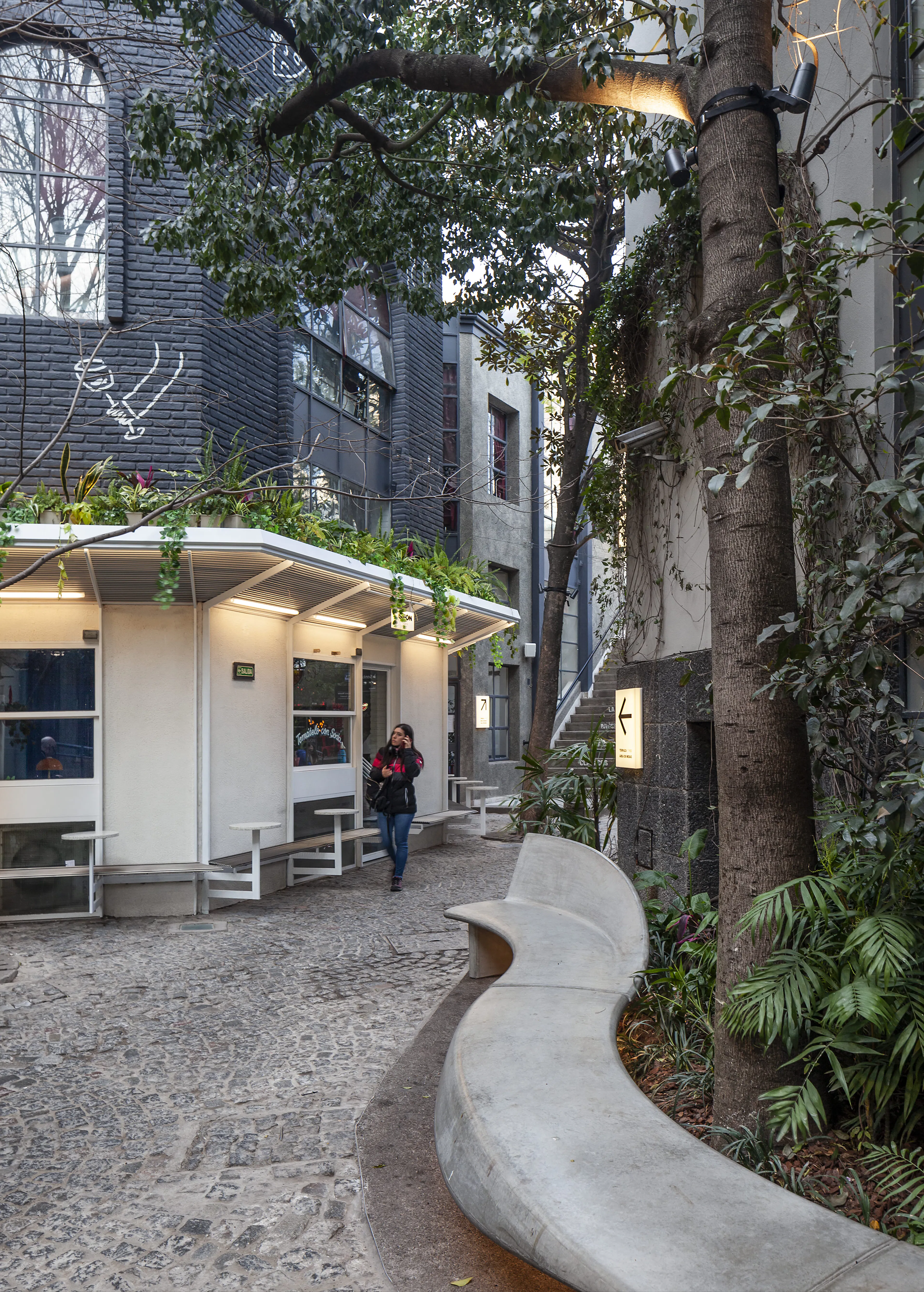 Manduca Market — 20