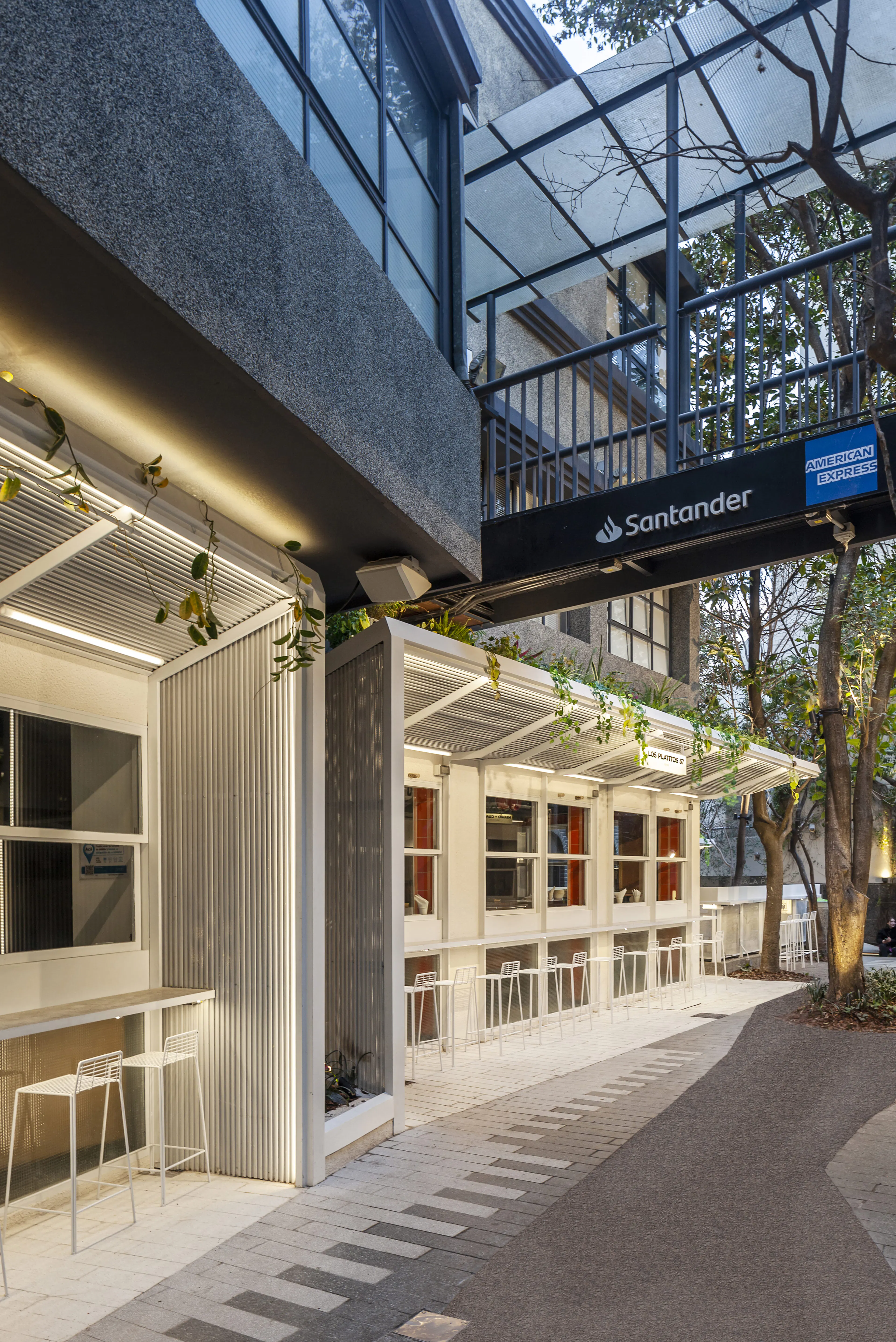 Manduca Market — 26