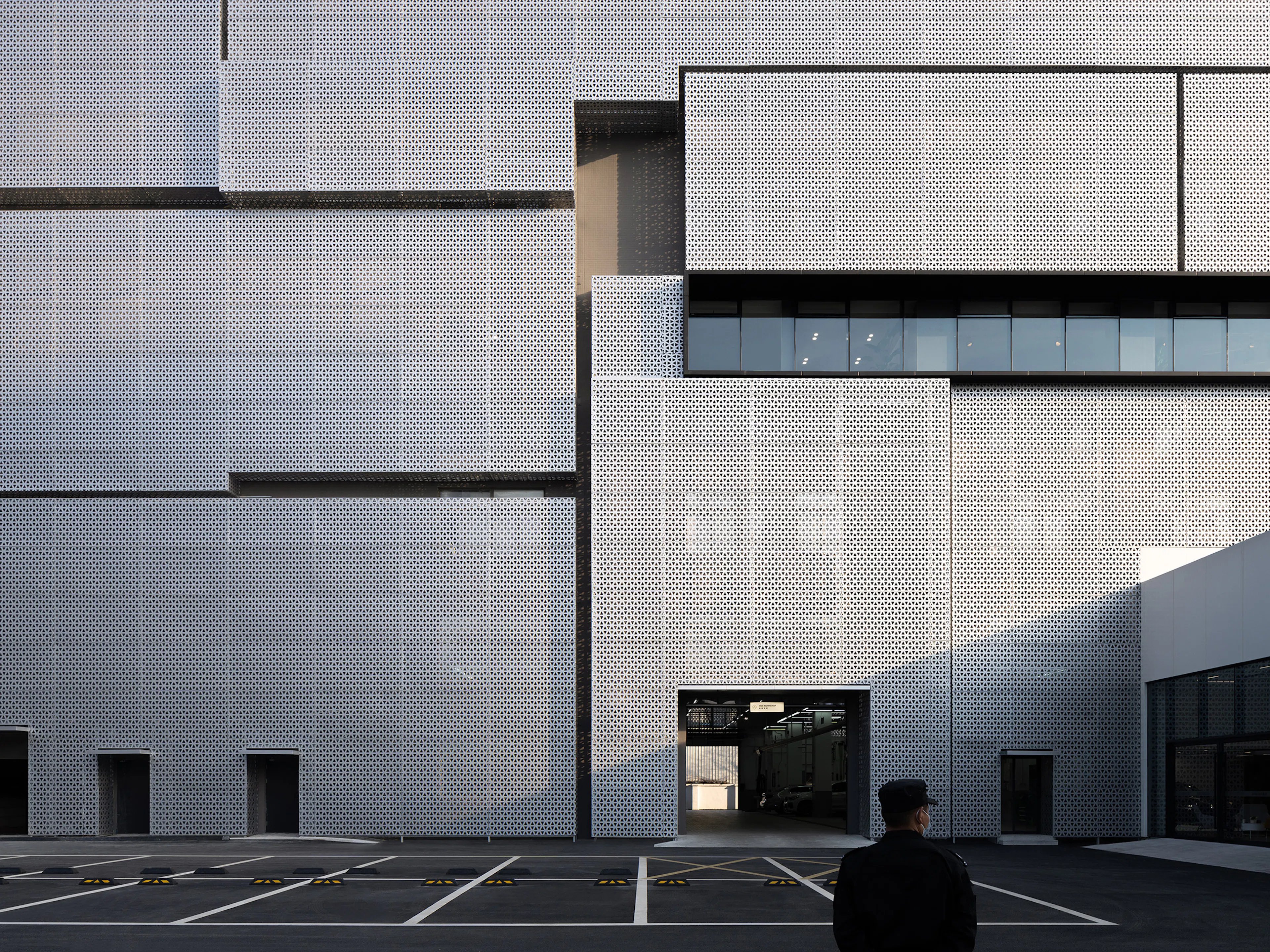 Chengdu BMW Experience Center — 13