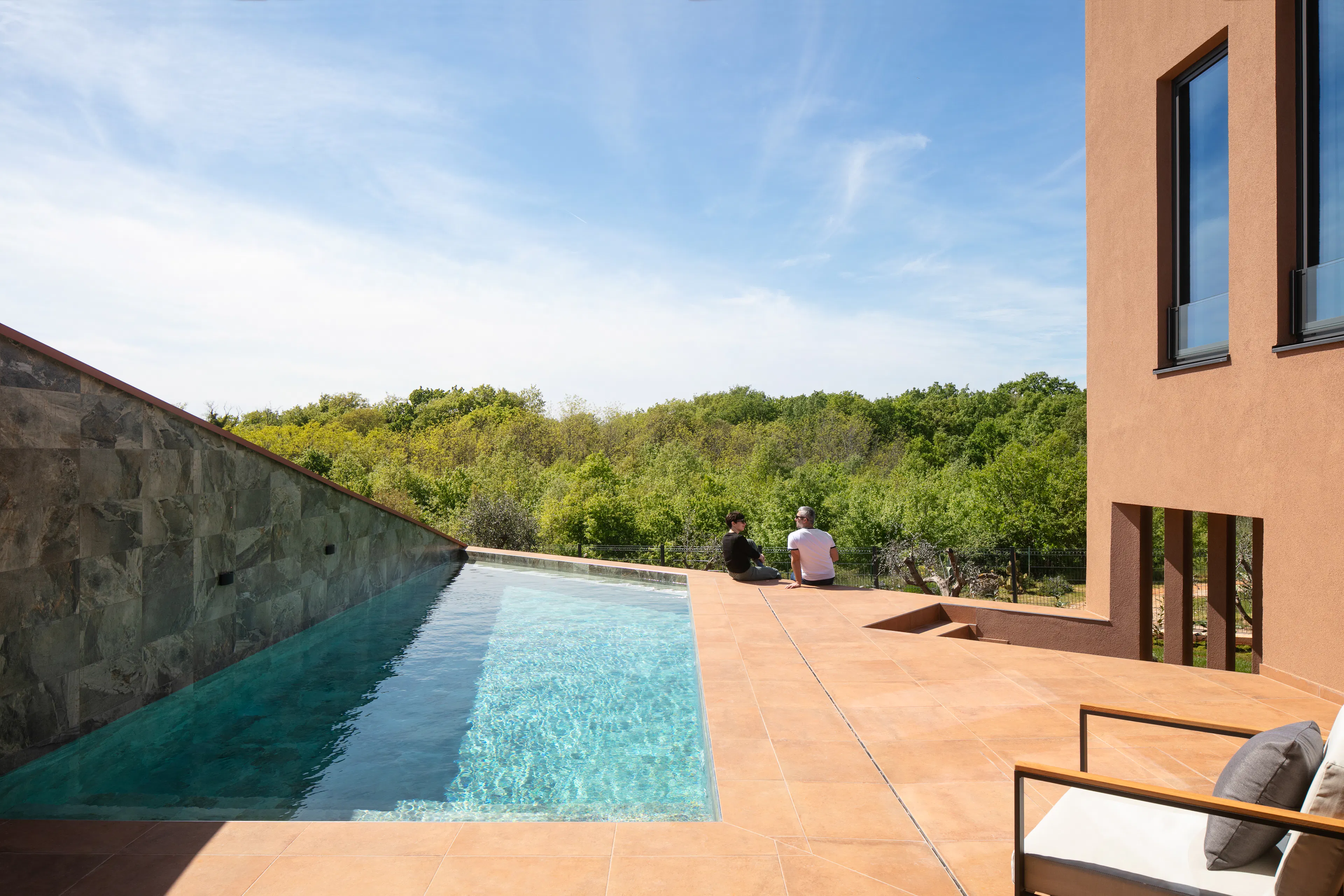 Red soil house — 9