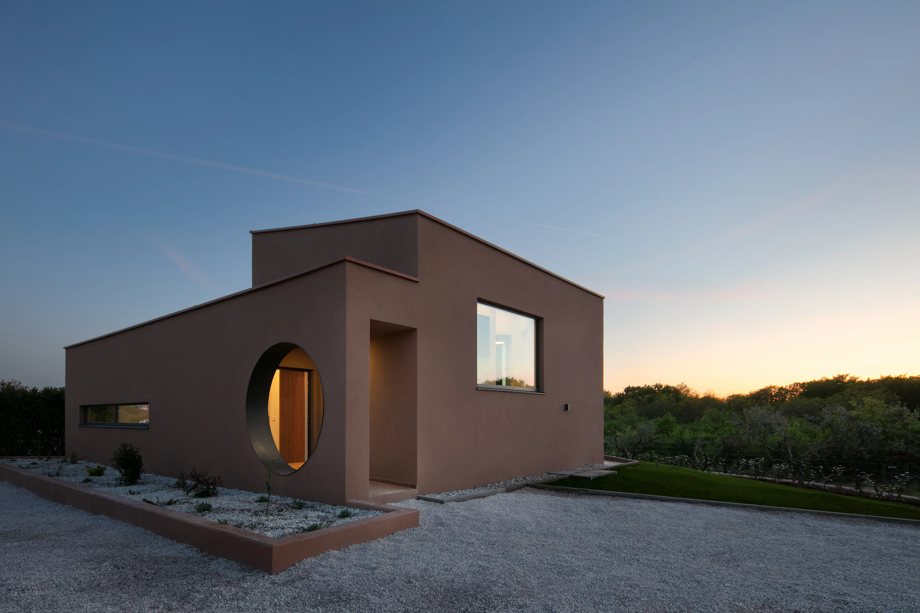 Red soil house — 22