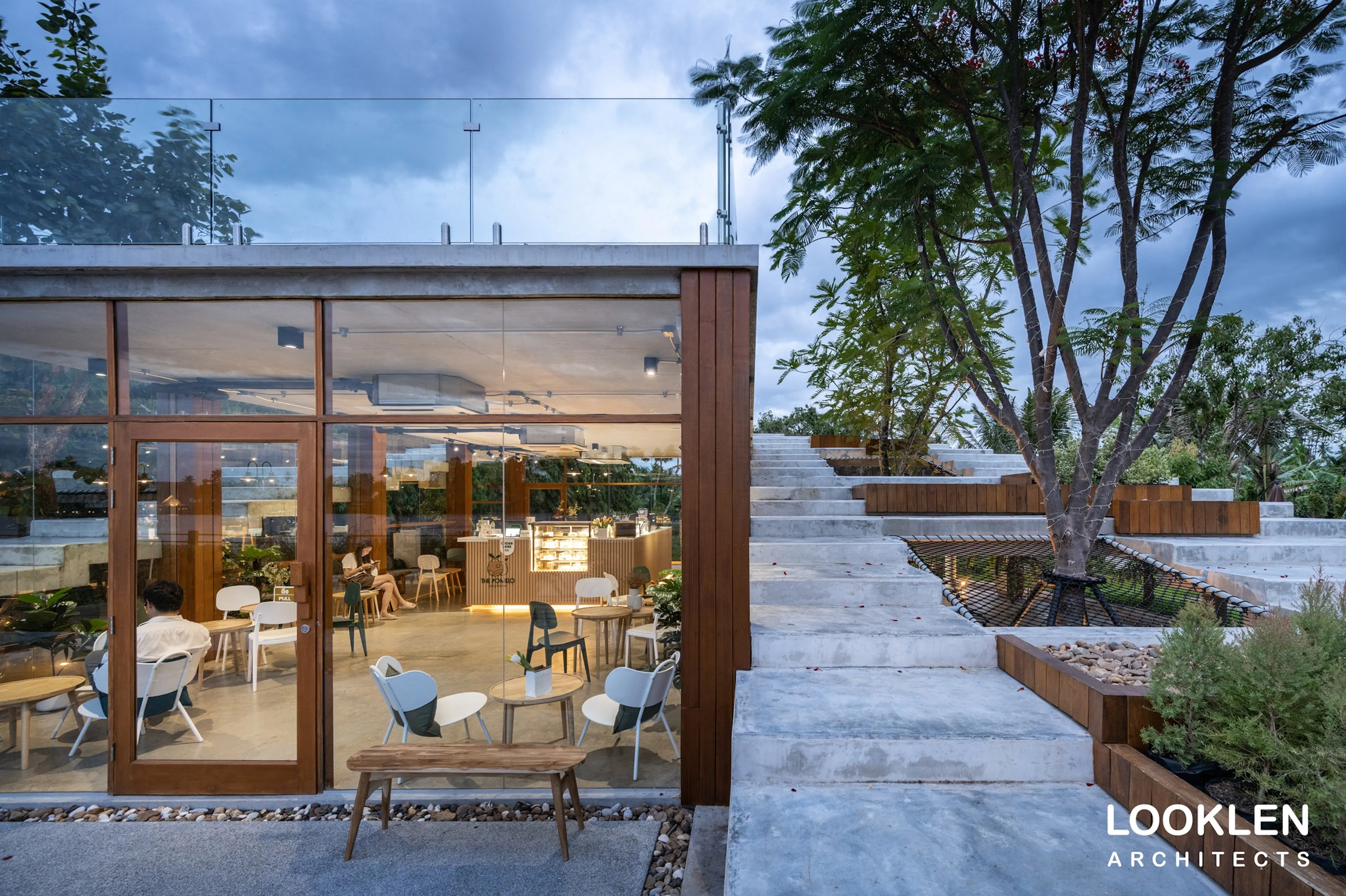 The Pomelo Amphawa — 2