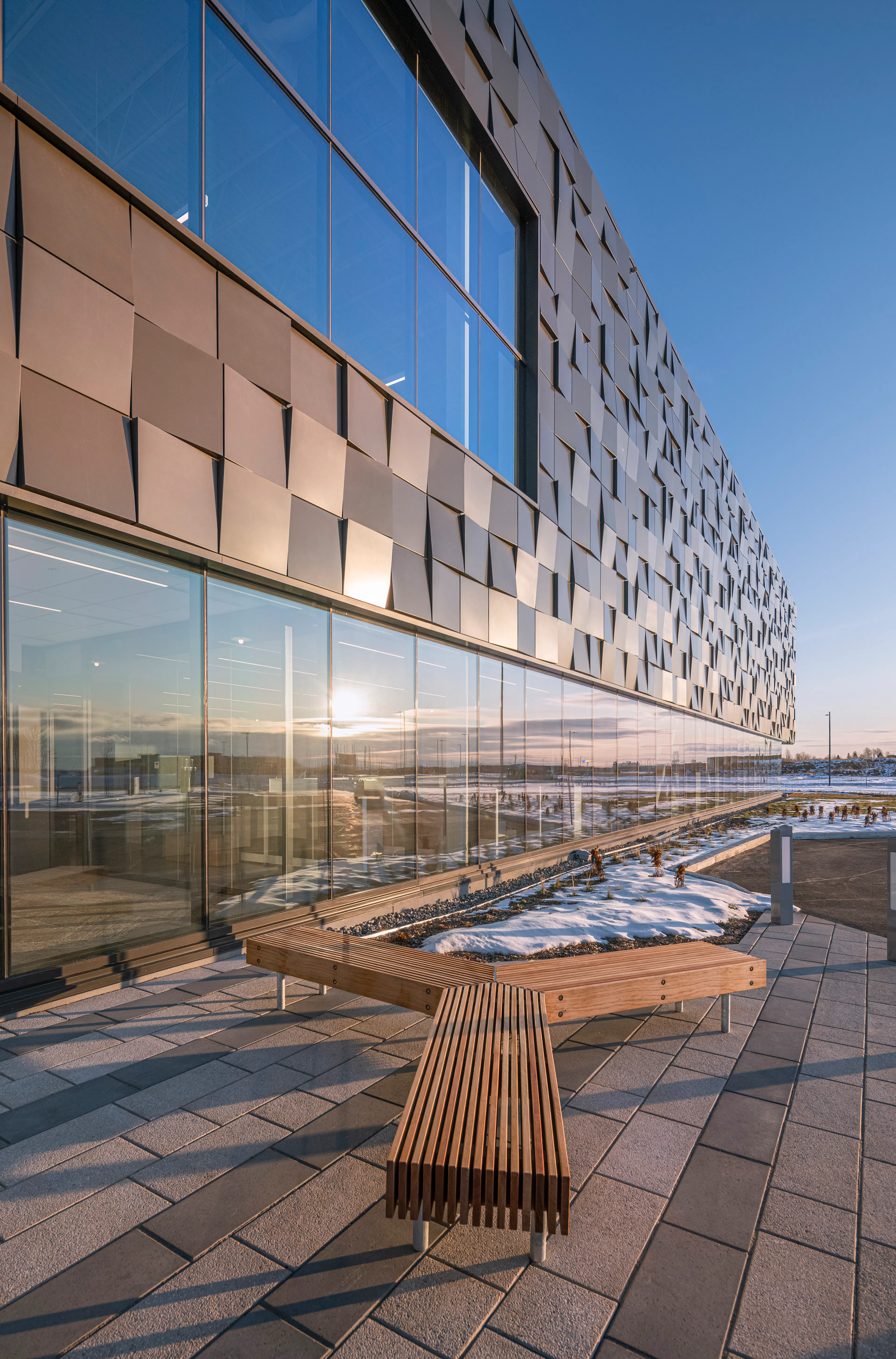 La Maison Simons — 1