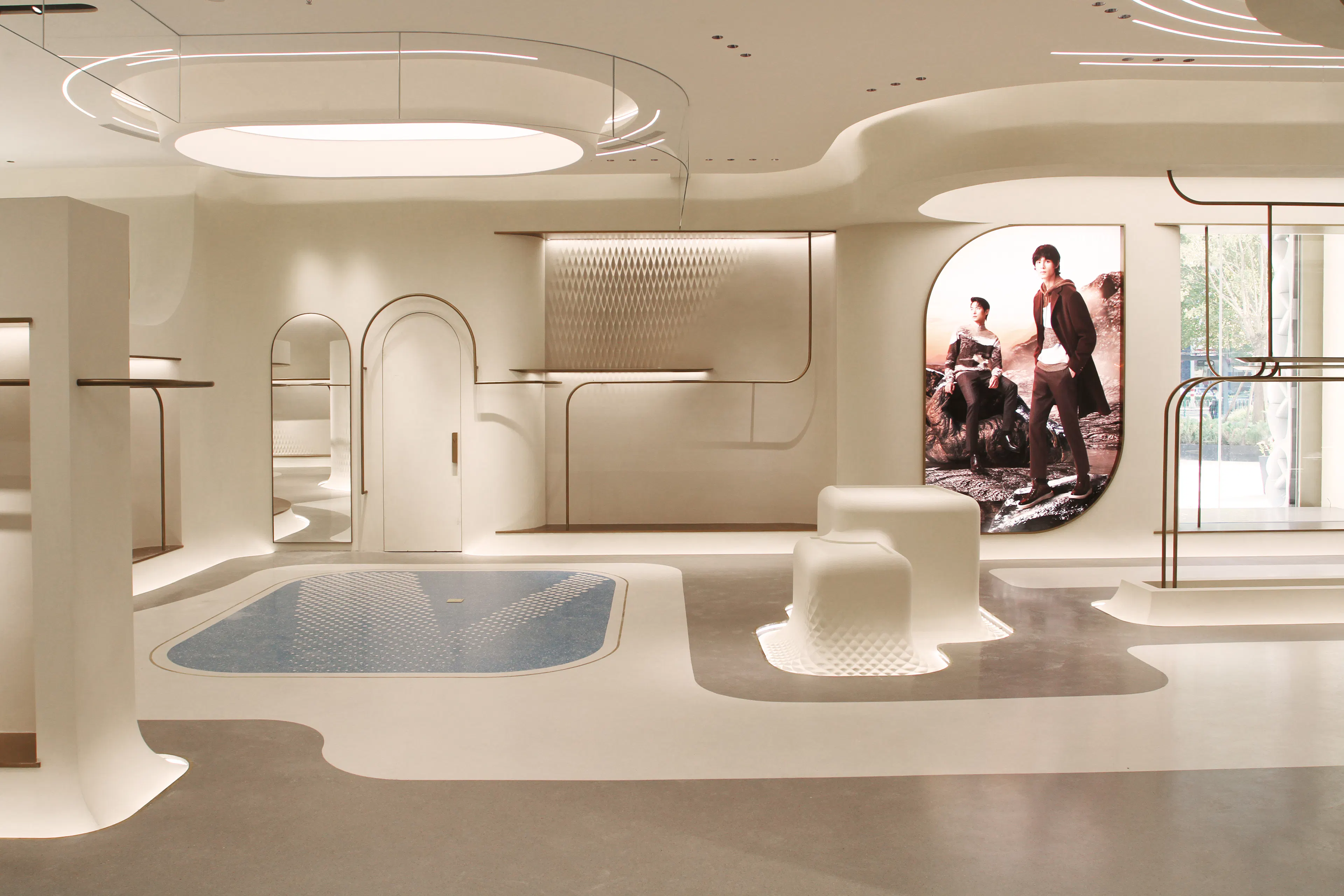 VICUTU Concept Flagship Store — 12