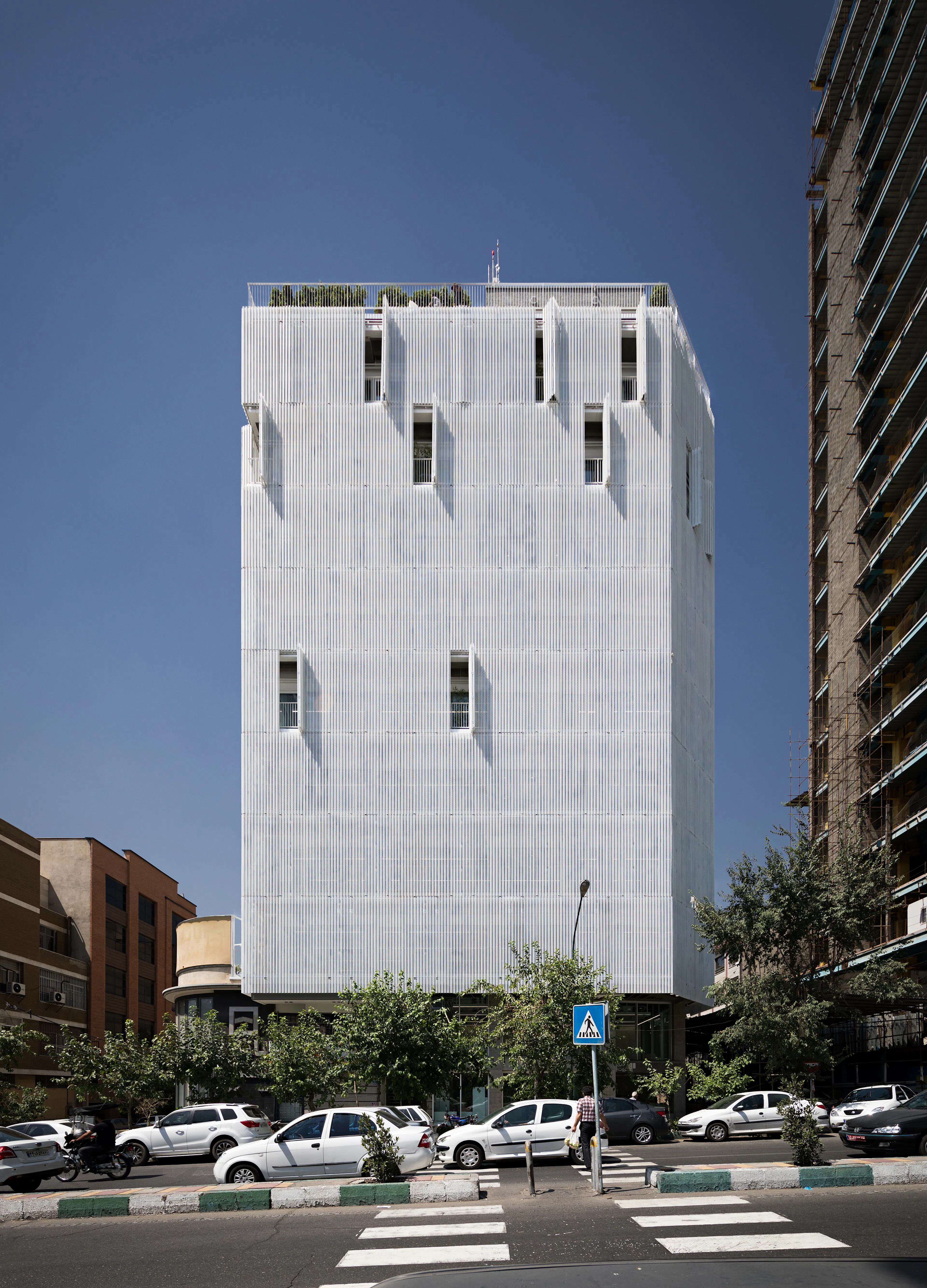 the white Renovation — 4