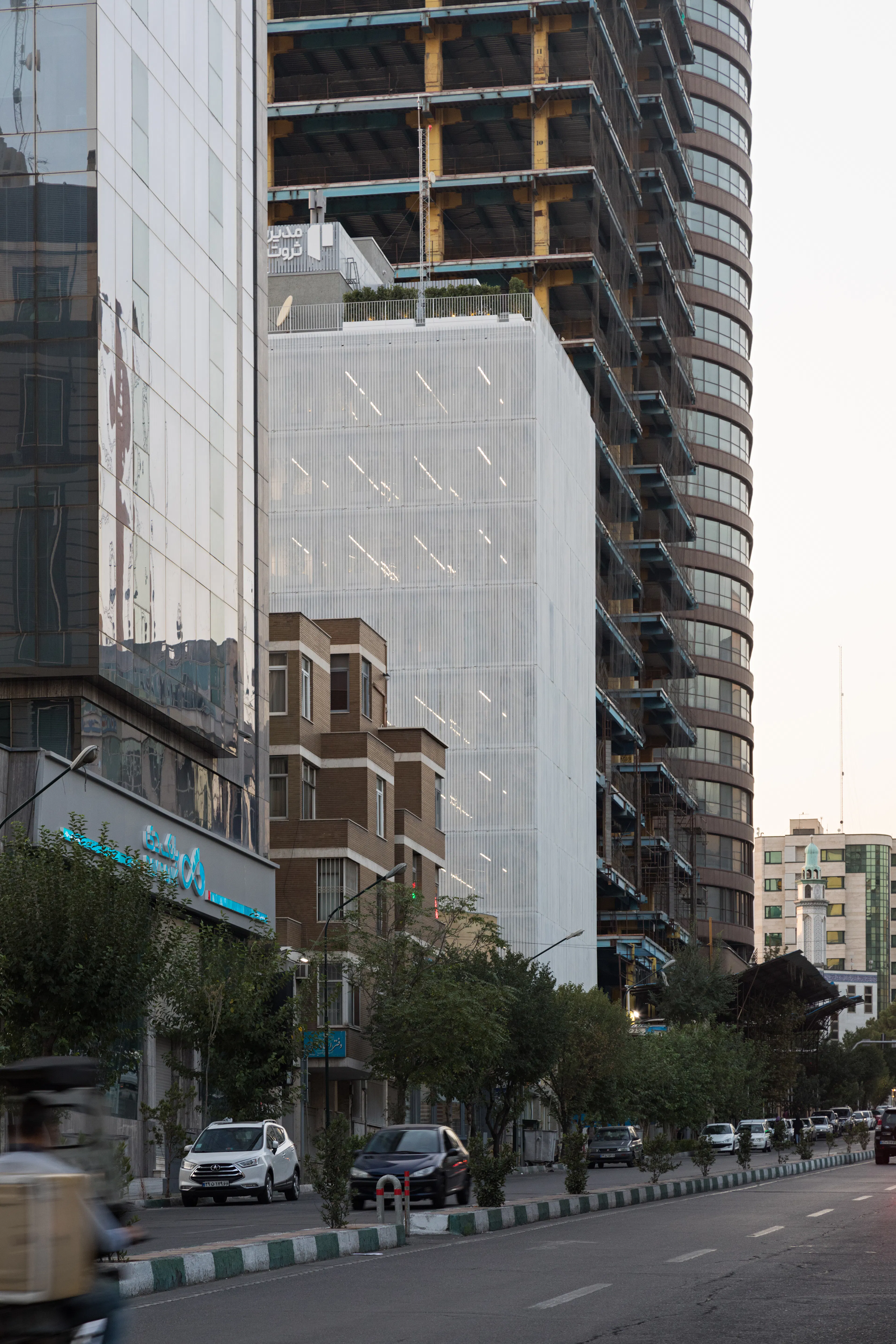 the white Renovation — 7