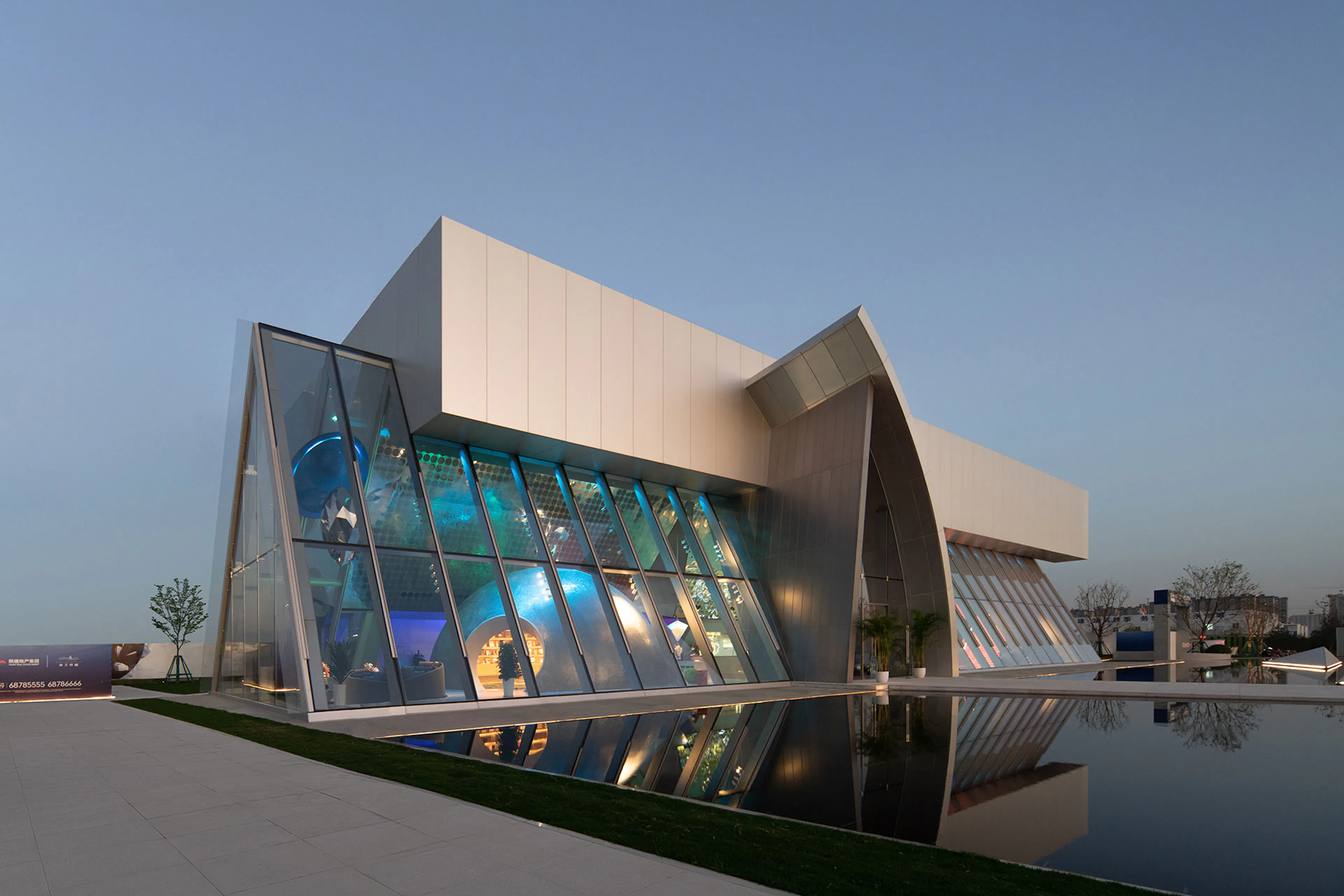 Chongwen Langyue Sales Office, Xian — 3