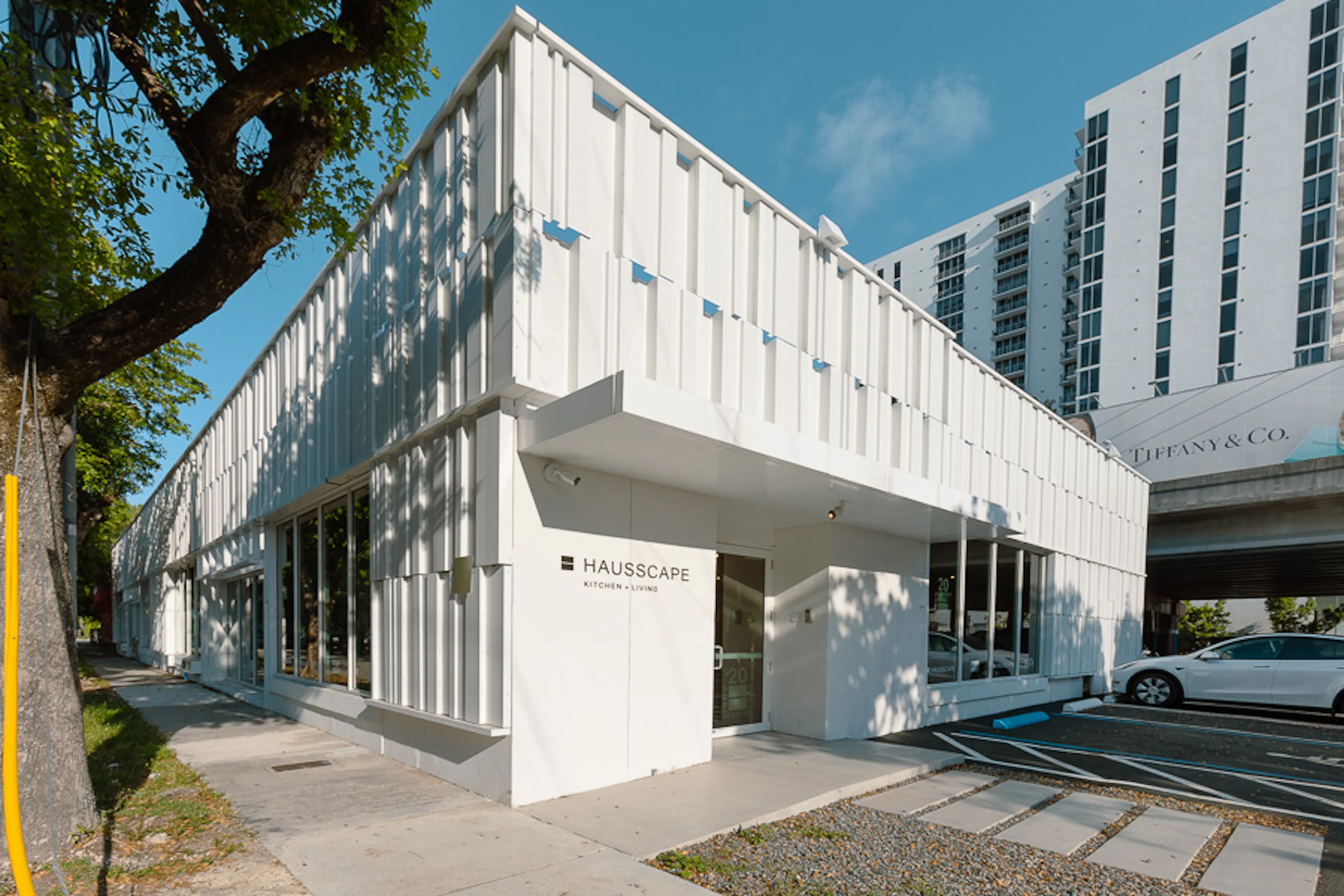 Manduca Market — 45