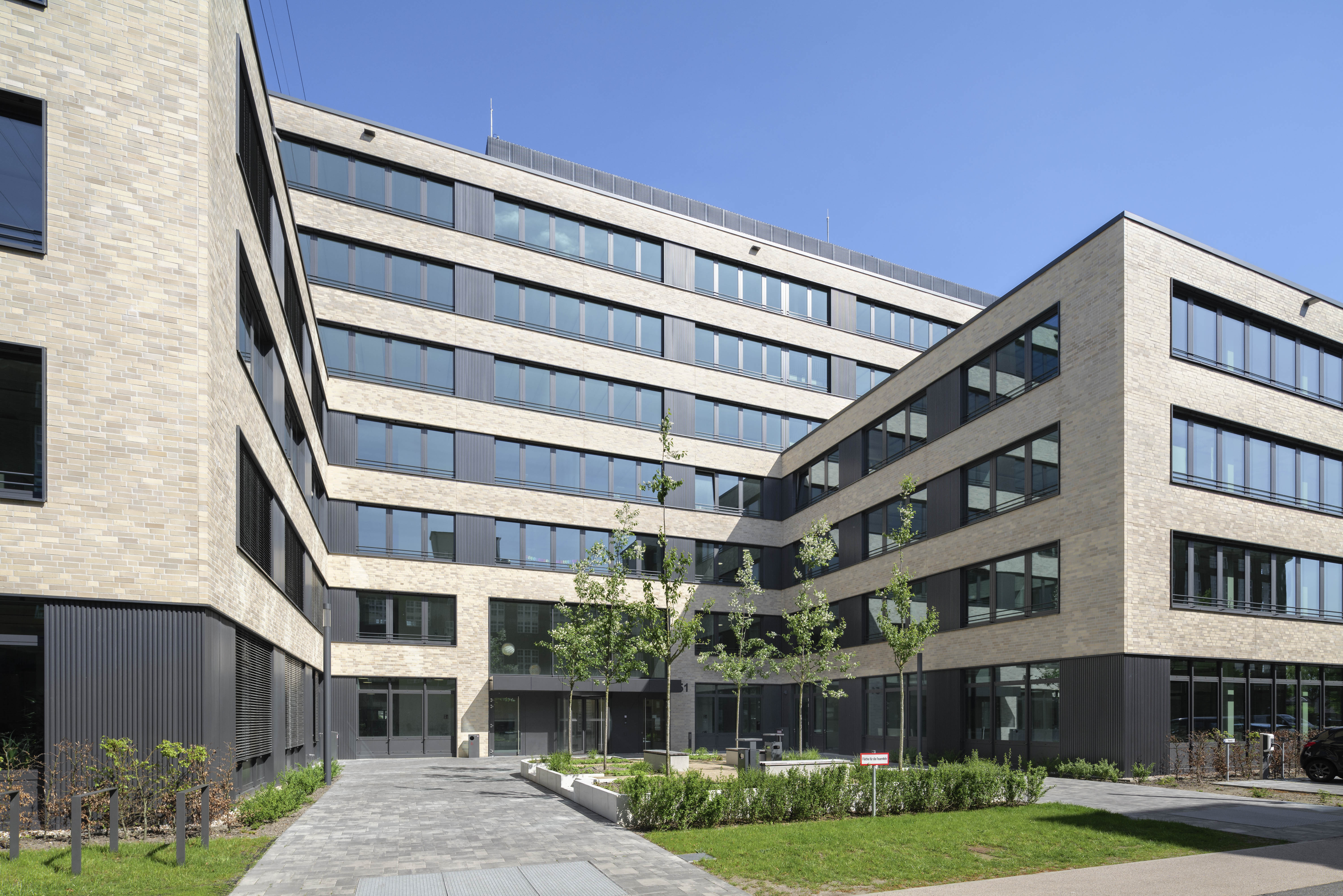 bornitzstraße 73 75 10365 berlin