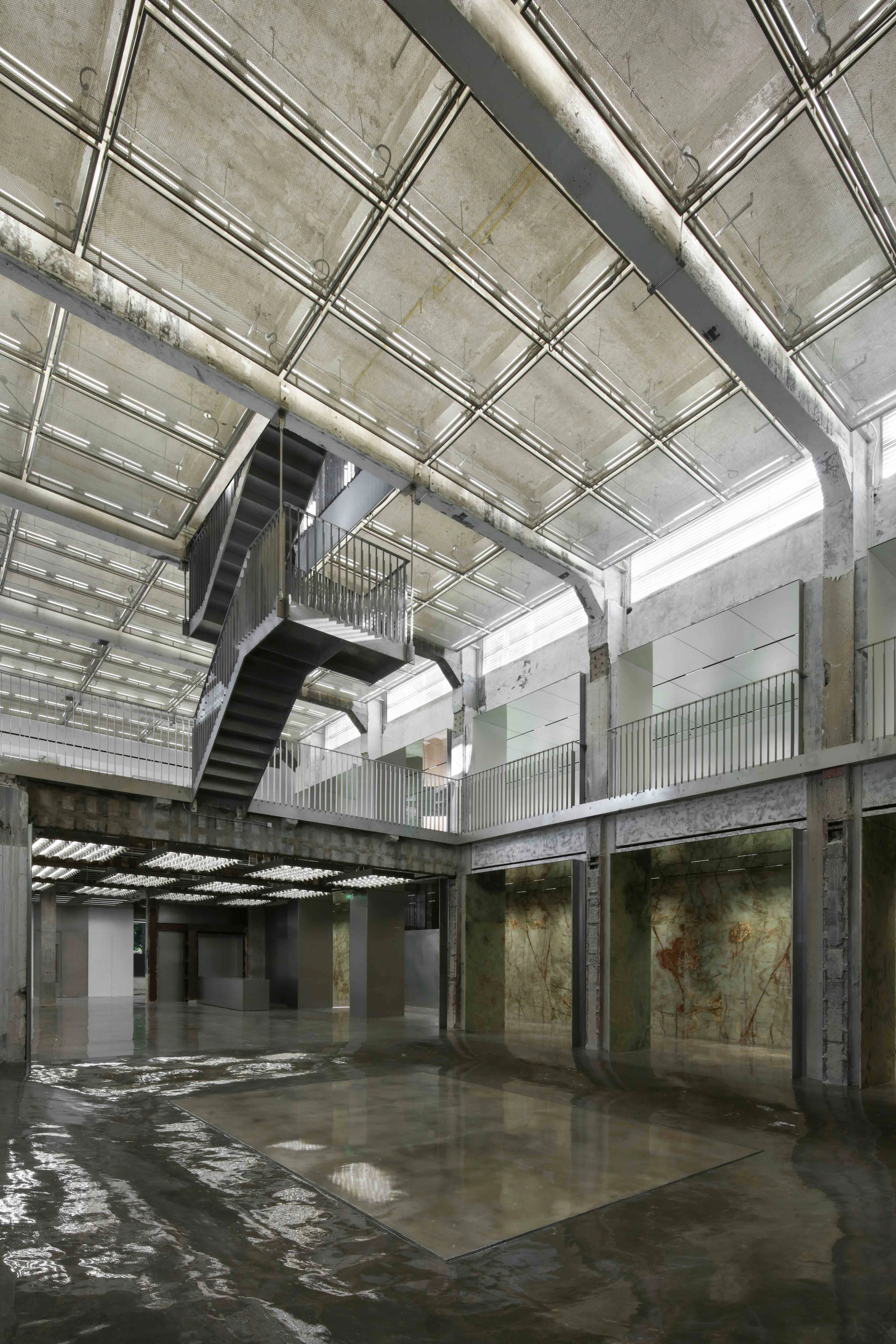 XC273 by XCOMMONS — 4