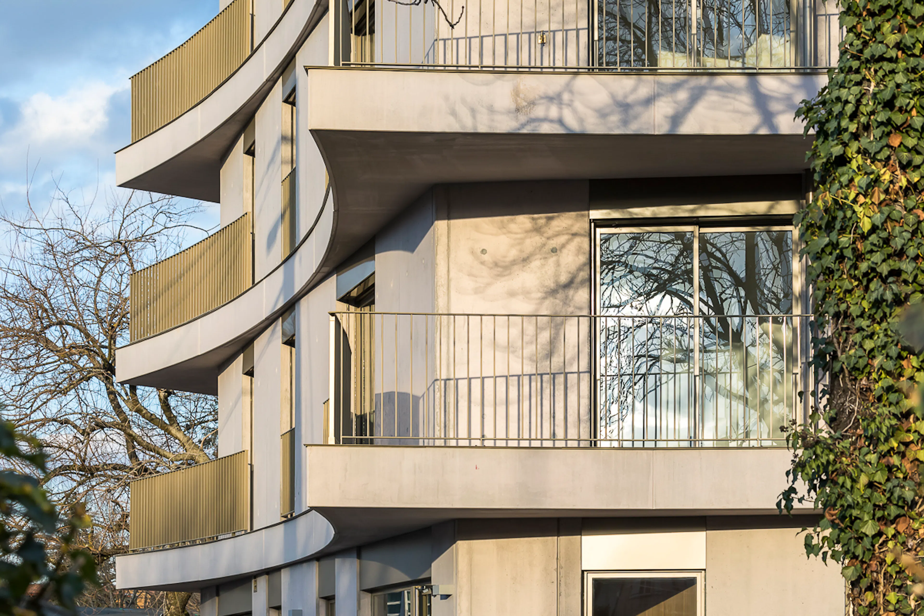 152 HOUSING UNITS — 2