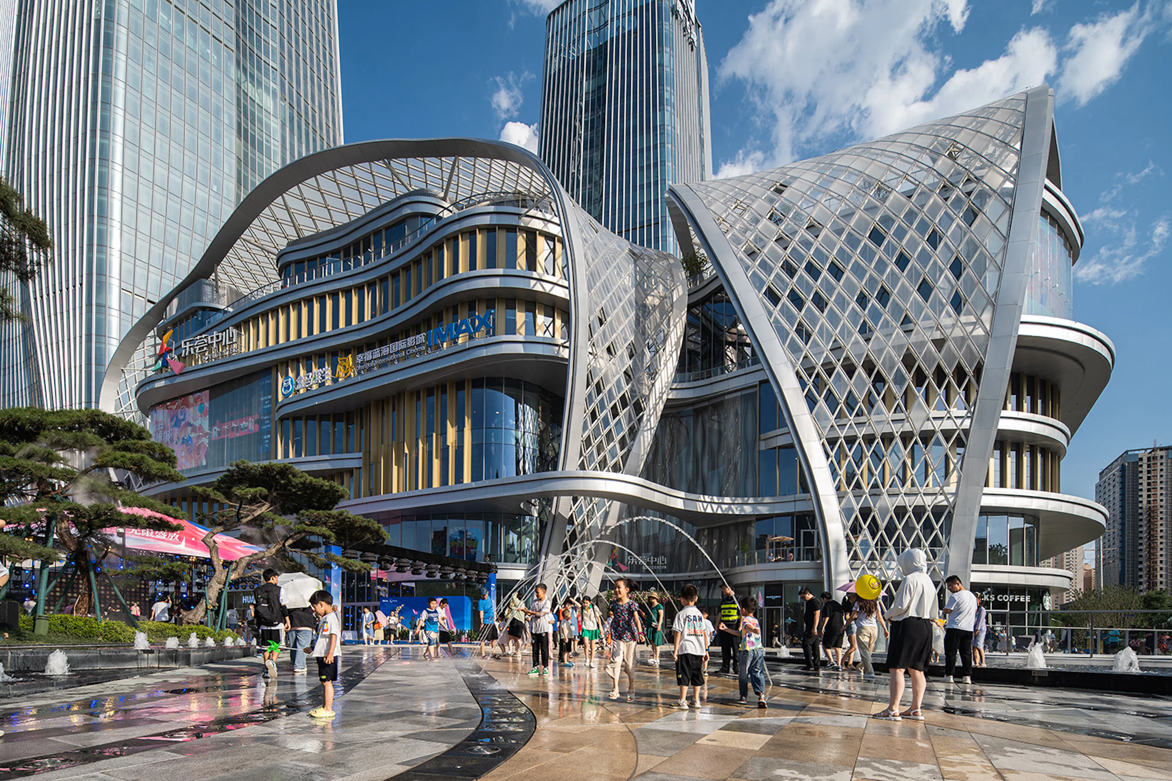 Aedas-Designed Xi’an Lovi Center