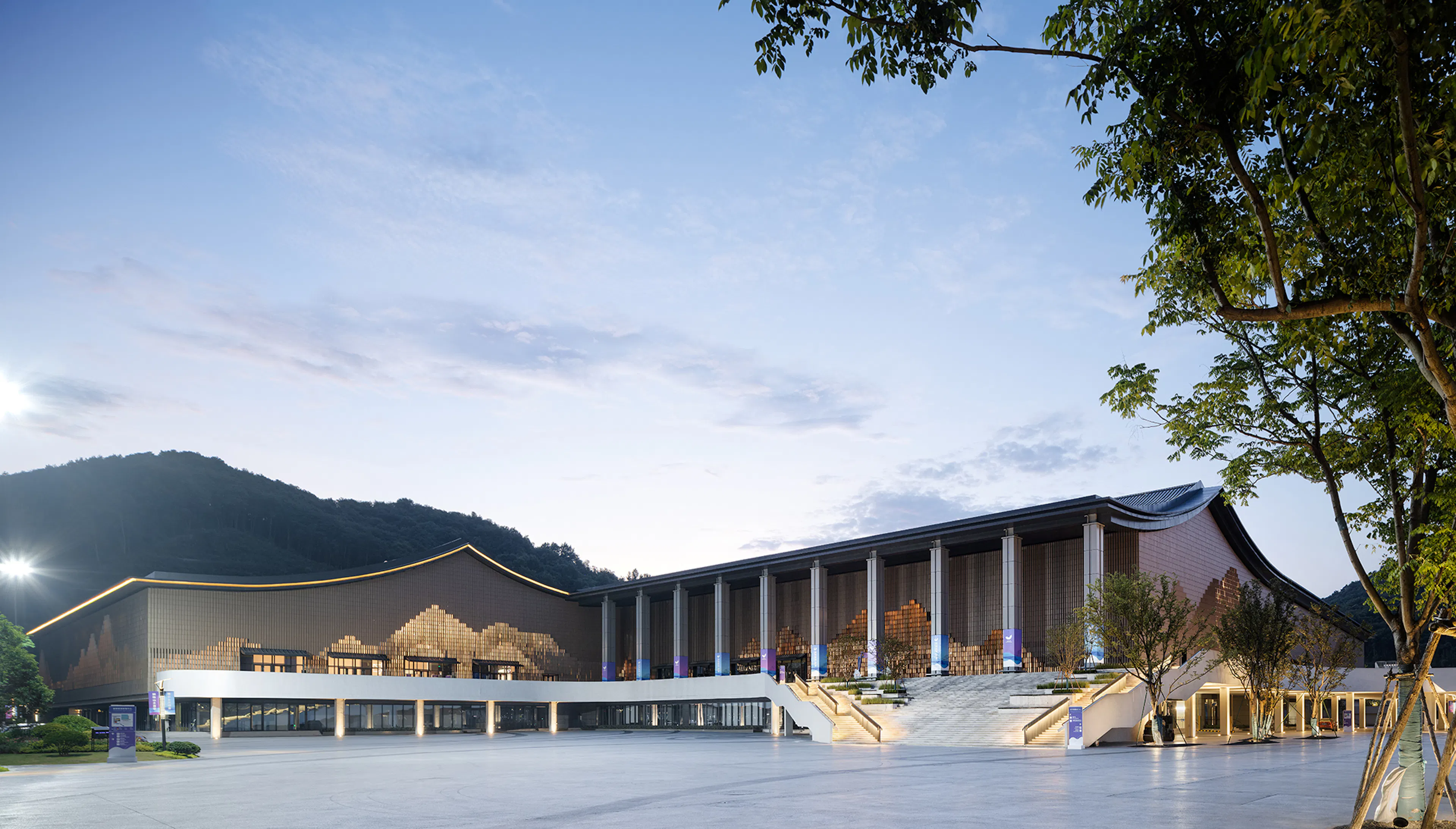 Fuyang Yinhu Sports Center — 1