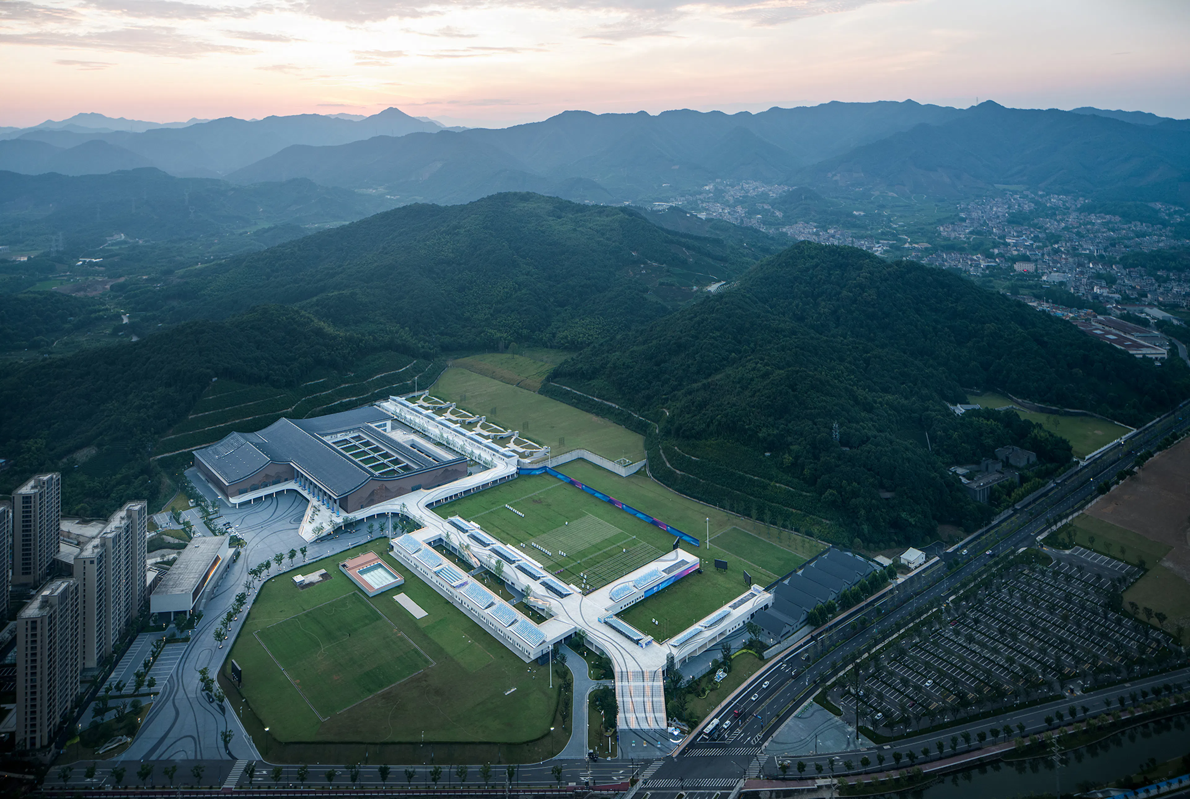 Fuyang Yinhu Sports Center — 3