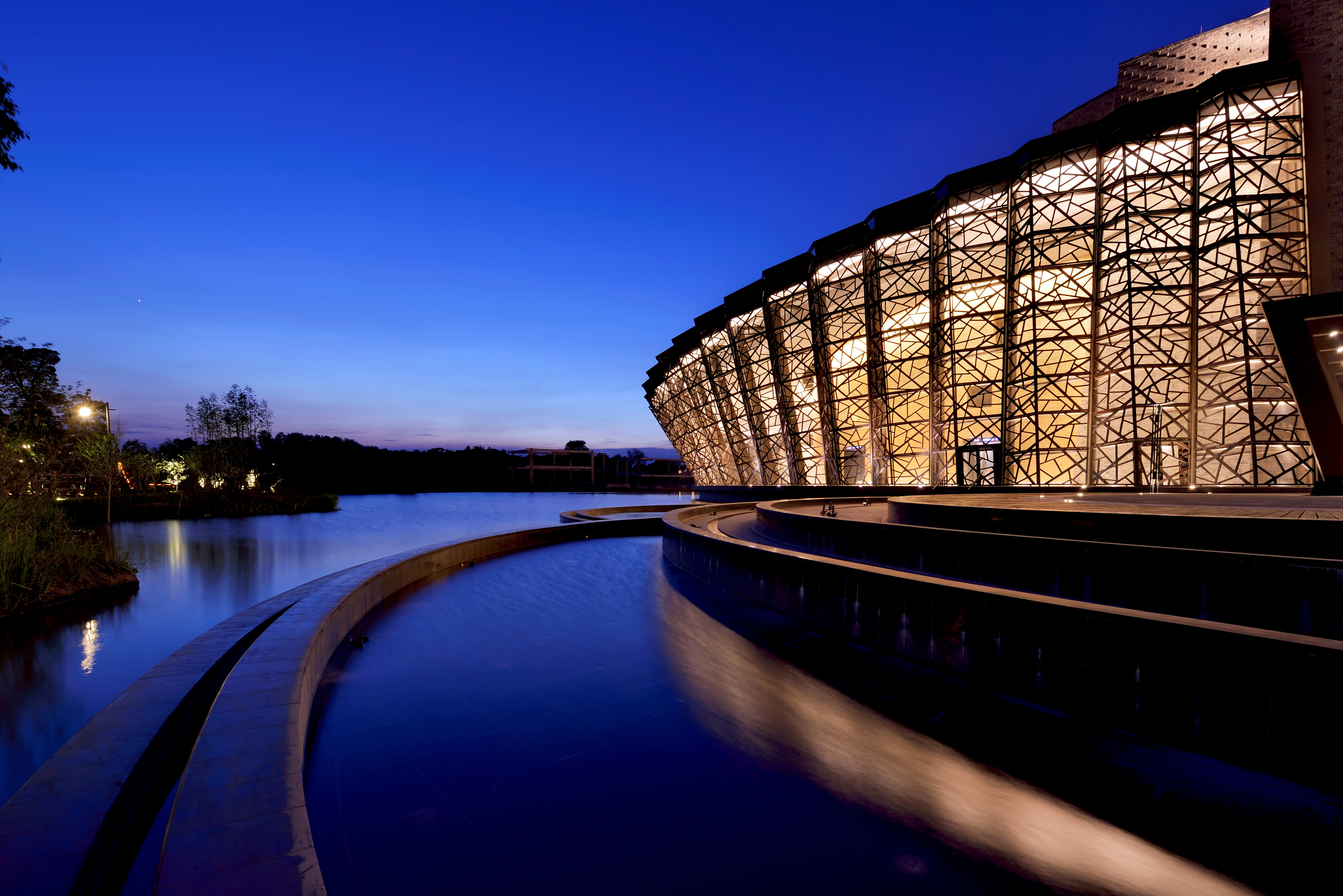 © KRIS YAO | ARTECH