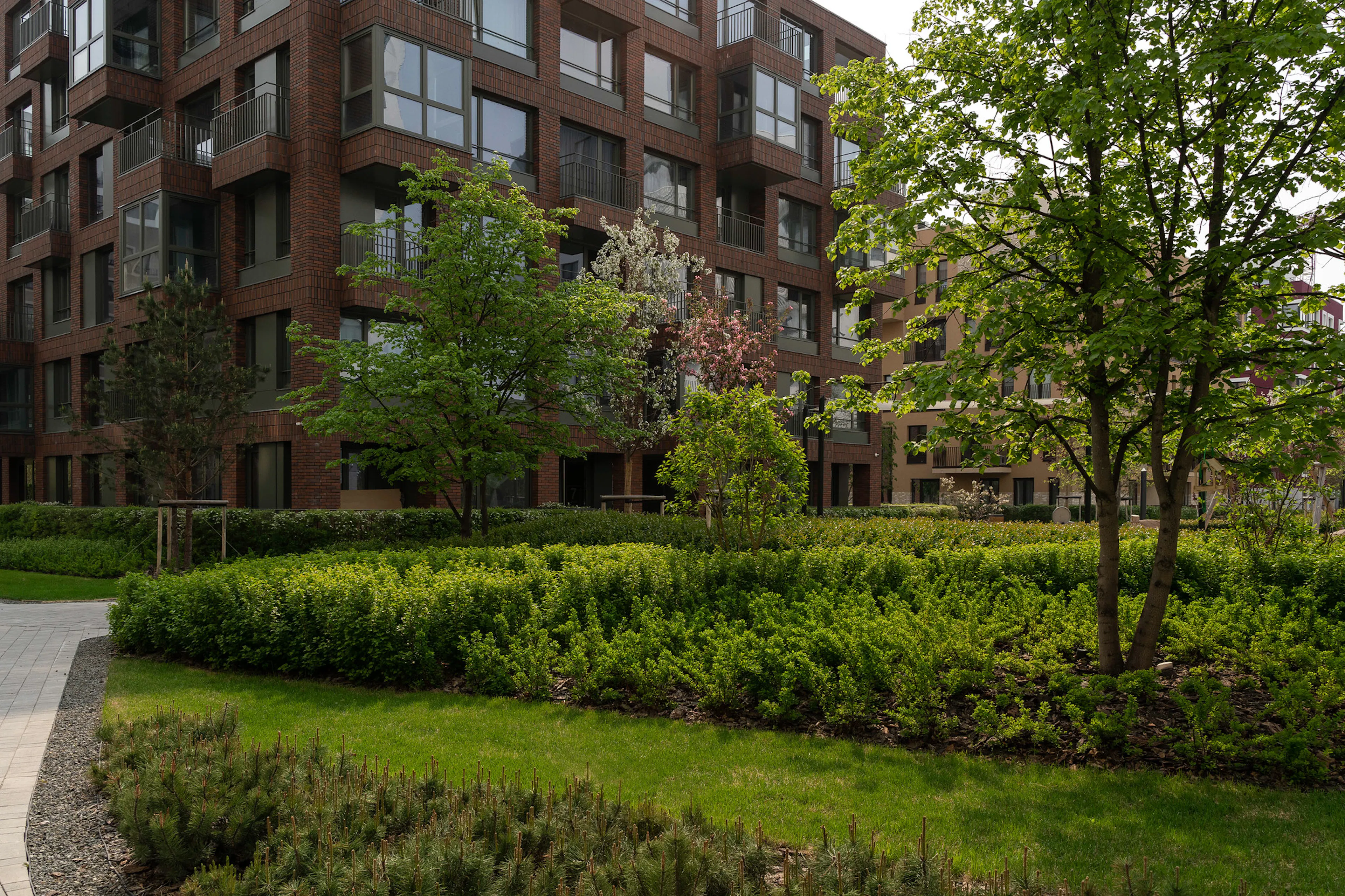 Multifunctional community center based on parking in the "European Riverfront" — 37