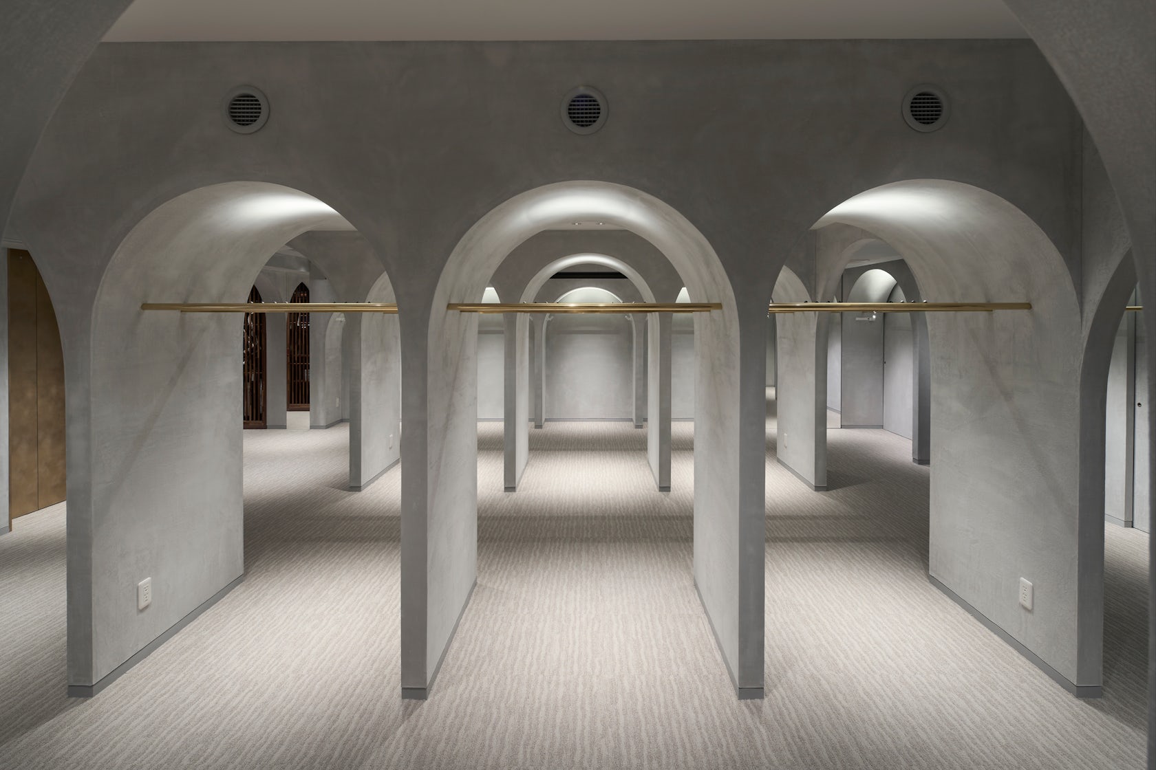 © Tsutsumi And Associates