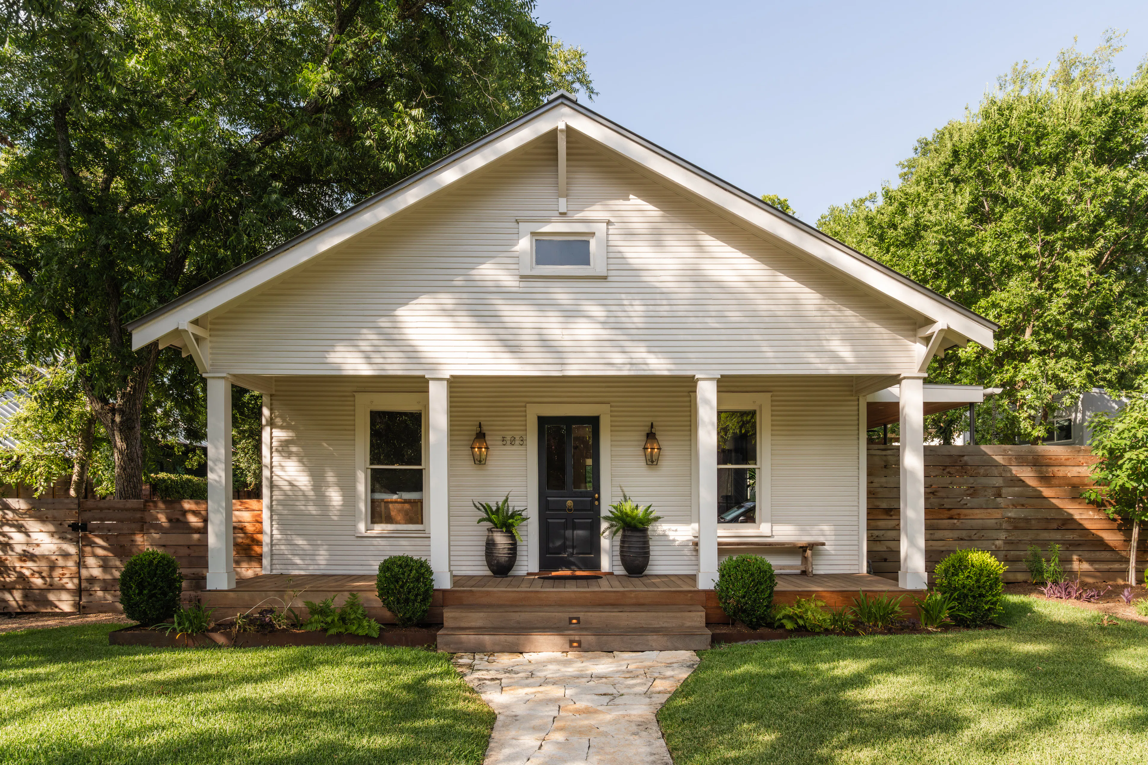 2121 South Lamar — 19