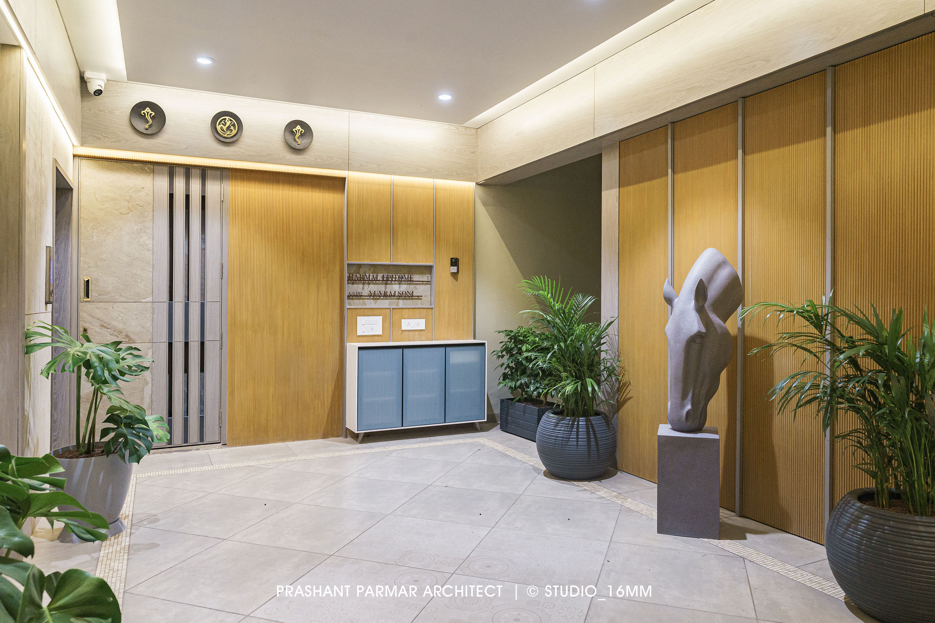 Ultra-Modern Luxurious Penthouse in Ahmedabad by Prashant Parmar ...