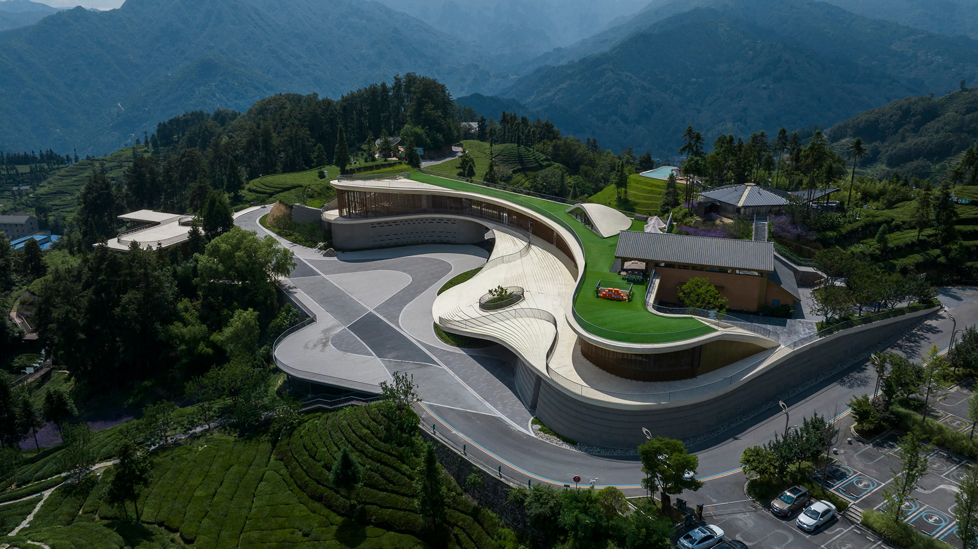 Dingshi Logistics Office Building — 8