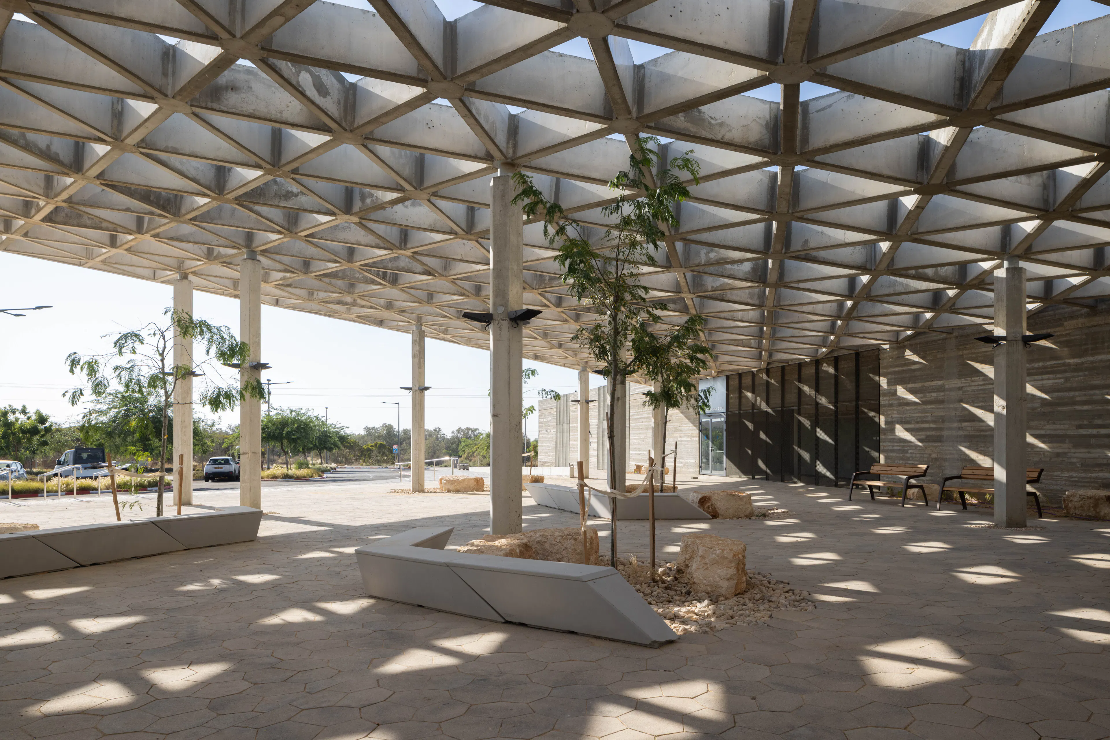 Midbarium, The Jack, Joseph & Morton Mandell Animal Park — 9